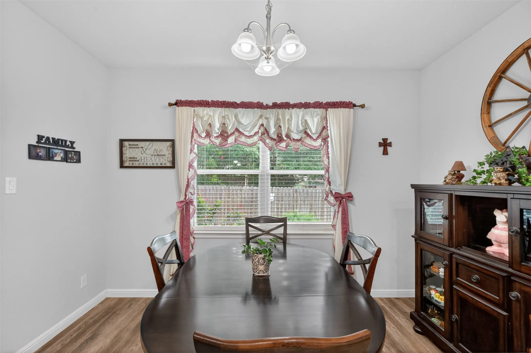 Single Family Residence For Sale in Johnson County , 108 Mcanear Street, Cleburne, Texas 76033, 3 Bedroom, 2 Bathroom, 2 Garage spaces, 1,909 Sqft, built in 2021, mls#21378550, Real Estate Agent in Cleburne, Homes For Sale in Johnson county, Homes For Sale in Cleburne, Realtor in Cleburne Texas, Real Estate Brokerage Independent Realty Texas, Luminita Cordes Realtor