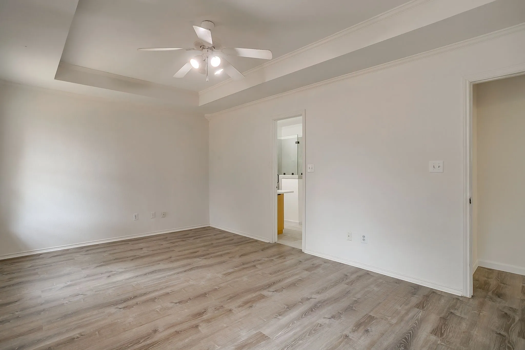Single Family Residence For Rent in Hood County , 1512 Clover Lane, Granbury, Texas 76048, 3 Bedroom, 2 Bathroom, 2 Garage spaces, 1,462 Sqft, built in 1998, mls#21371060, Real Estate Agent in Granbury, Homes For Rent in Hood county, Homes For Rent in Granbury, Realtor in Granbury Texas, Real Estate Brokerage Independent Realty Texas, Luminita Cordes Realtor
