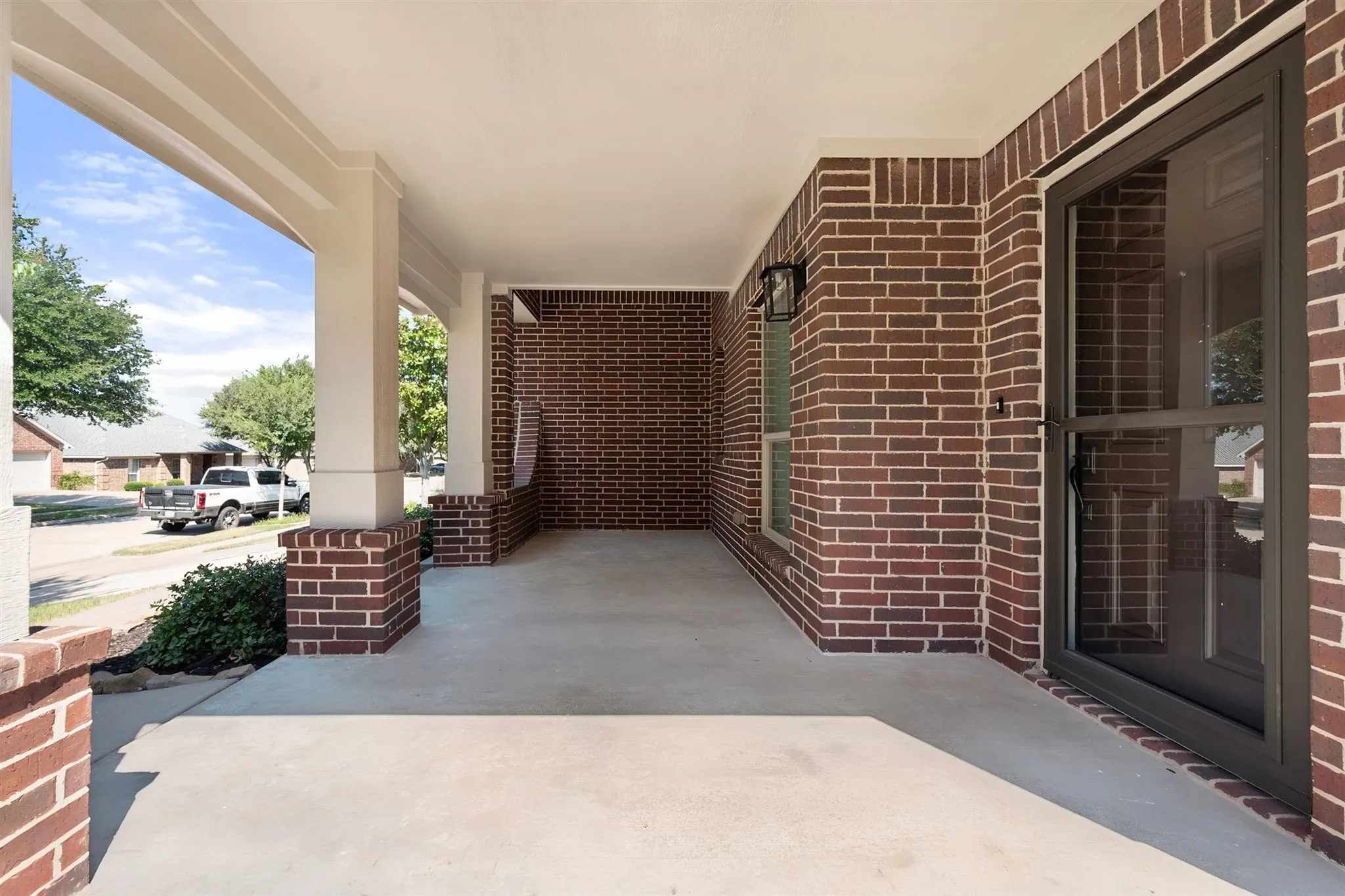 Single Family Residence For Sale in Johnson County , 1313 Concho Trail, Mansfield, Texas 76063, 4 Bedroom, 2 Bathroom, 2 Garage spaces, 1,856 Sqft, built in 2009, mls#21355851, Real Estate Agent in Mansfield, Homes For Sale in Johnson county, Homes For Sale in Mansfield, Realtor in Mansfield Texas, Real Estate Brokerage Independent Realty Texas, Luminita Cordes Realtor