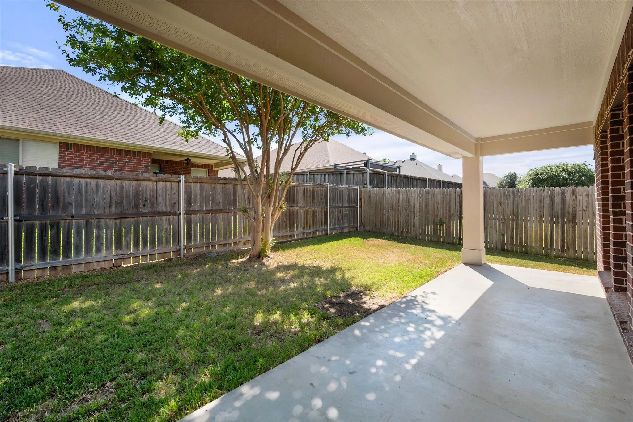 Single Family Residence For Sale in Johnson County , 1313 Concho Trail, Mansfield, Texas 76063, 4 Bedroom, 2 Bathroom, 2 Garage spaces, 1,856 Sqft, built in 2009, mls#21355851, Real Estate Agent in Mansfield, Homes For Sale in Johnson county, Homes For Sale in Mansfield, Realtor in Mansfield Texas, Real Estate Brokerage Independent Realty Texas, Luminita Cordes Realtor