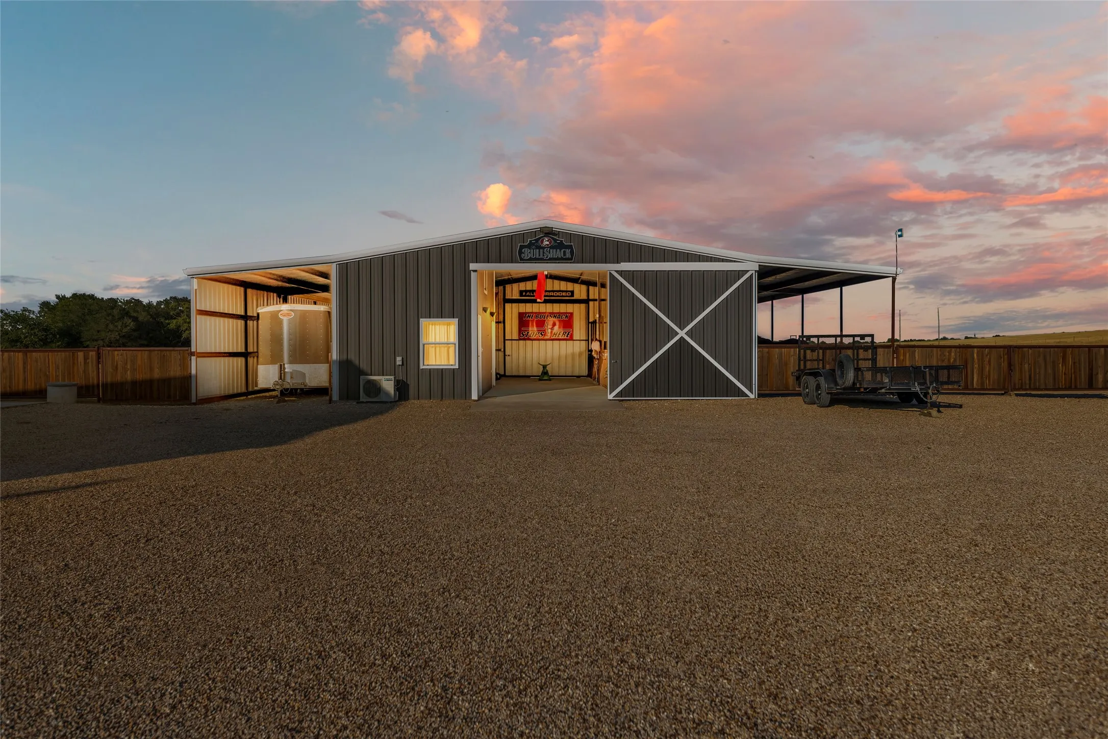 Single Family Residence For Sale in Erath County , 2910 County Road 386, Stephenville, Texas 76401, 3 Bedroom, 3 Bathroom, Garage spaces, 1,870 Sqft, built in 2020, mls#21374828, Real Estate Agent in Stephenville, Homes For Sale in Erath county, Homes For Sale in Stephenville, Realtor in Stephenville Texas, Real Estate Brokerage Independent Realty Texas, Luminita Cordes Realtor