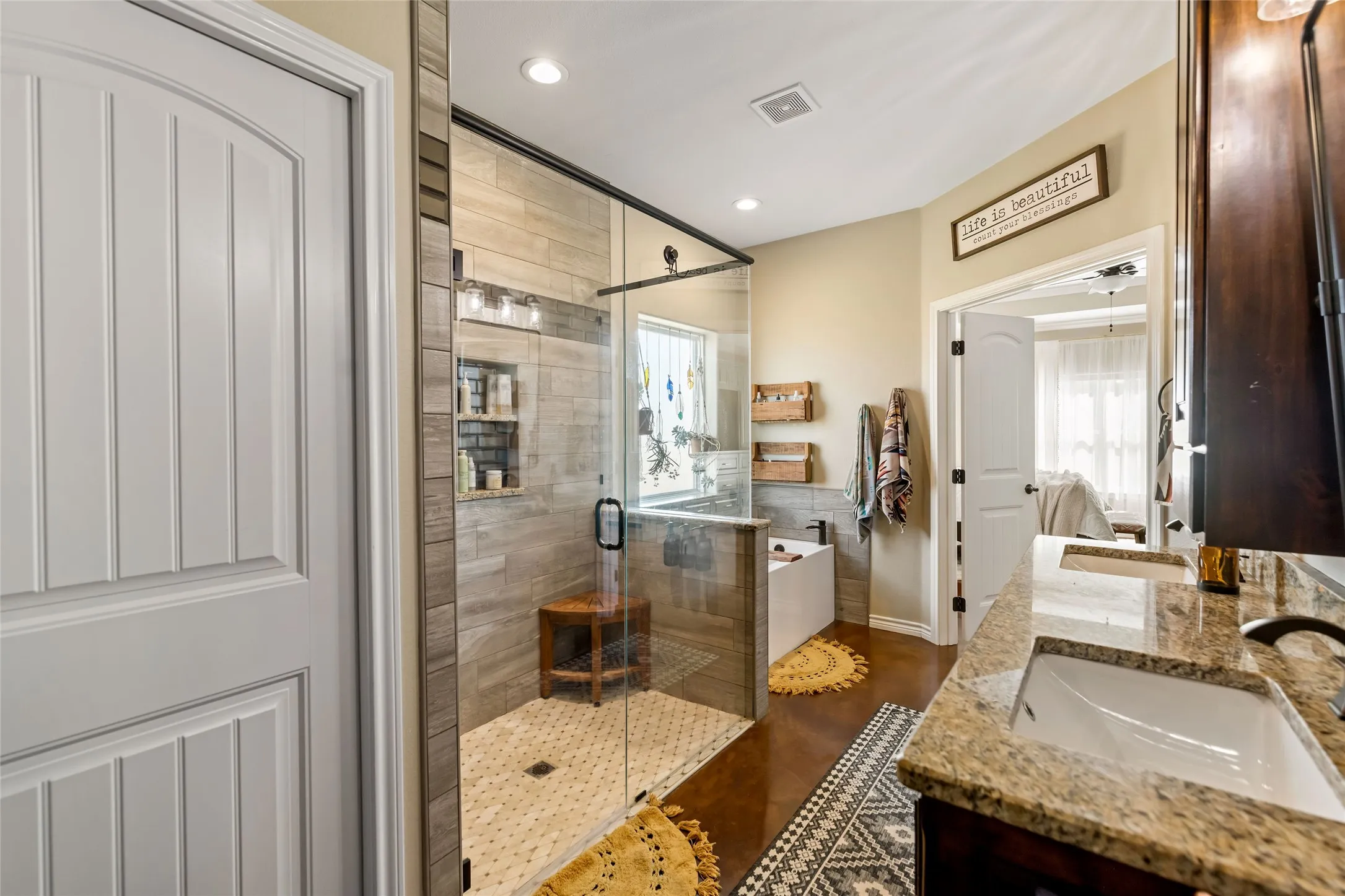 Single Family Residence For Sale in Erath County , 2910 County Road 386, Stephenville, Texas 76401, 3 Bedroom, 3 Bathroom, Garage spaces, 1,870 Sqft, built in 2020, mls#21374828, Real Estate Agent in Stephenville, Homes For Sale in Erath county, Homes For Sale in Stephenville, Realtor in Stephenville Texas, Real Estate Brokerage Independent Realty Texas, Luminita Cordes Realtor