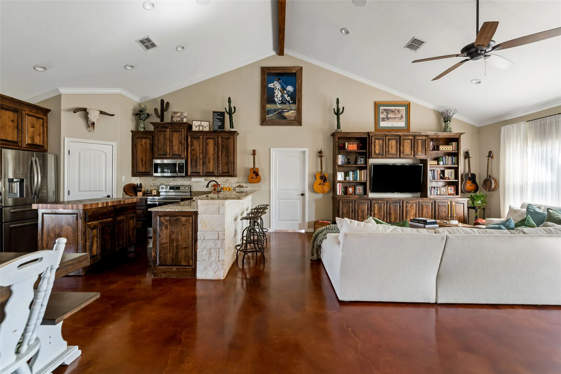 Single Family Residence For Sale in Erath County , 2910 County Road 386, Stephenville, Texas 76401, 3 Bedroom, 3 Bathroom, Garage spaces, 1,870 Sqft, built in 2020, mls#21374828, Real Estate Agent in Stephenville, Homes For Sale in Erath county, Homes For Sale in Stephenville, Realtor in Stephenville Texas, Real Estate Brokerage Independent Realty Texas, Luminita Cordes Realtor