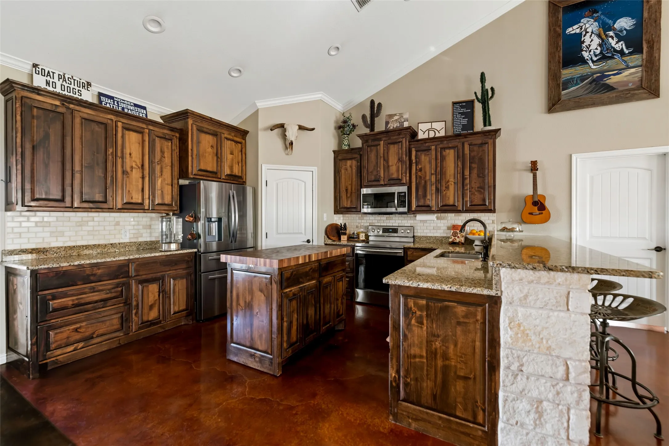 Single Family Residence For Sale in Erath County , 2910 County Road 386, Stephenville, Texas 76401, 3 Bedroom, 3 Bathroom, Garage spaces, 1,870 Sqft, built in 2020, mls#21374828, Real Estate Agent in Stephenville, Homes For Sale in Erath county, Homes For Sale in Stephenville, Realtor in Stephenville Texas, Real Estate Brokerage Independent Realty Texas, Luminita Cordes Realtor