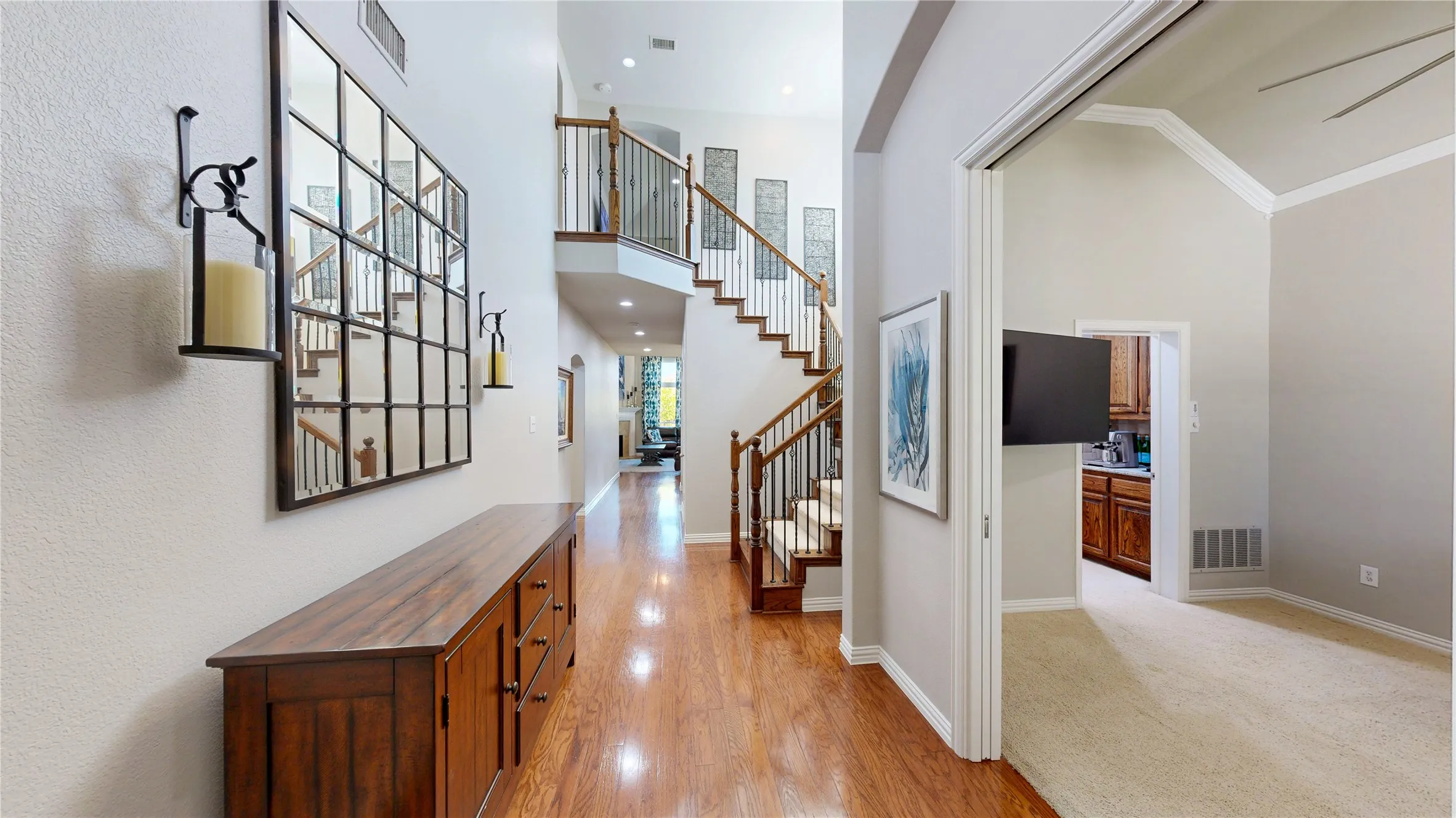 Single Family Residence For Sale in Collin County , 6316 Wind Song Drive, Mc Kinney, Texas 75071, 4 Bedroom, 3 Bathroom, 2 Garage spaces, 2,622 Sqft, built in 2006, mls#21377028, Real Estate Agent in Mc Kinney, Homes For Sale in Collin county, Homes For Sale in Mc Kinney, Realtor in Mc Kinney Texas, Real Estate Brokerage Independent Realty Texas, Luminita Cordes Realtor