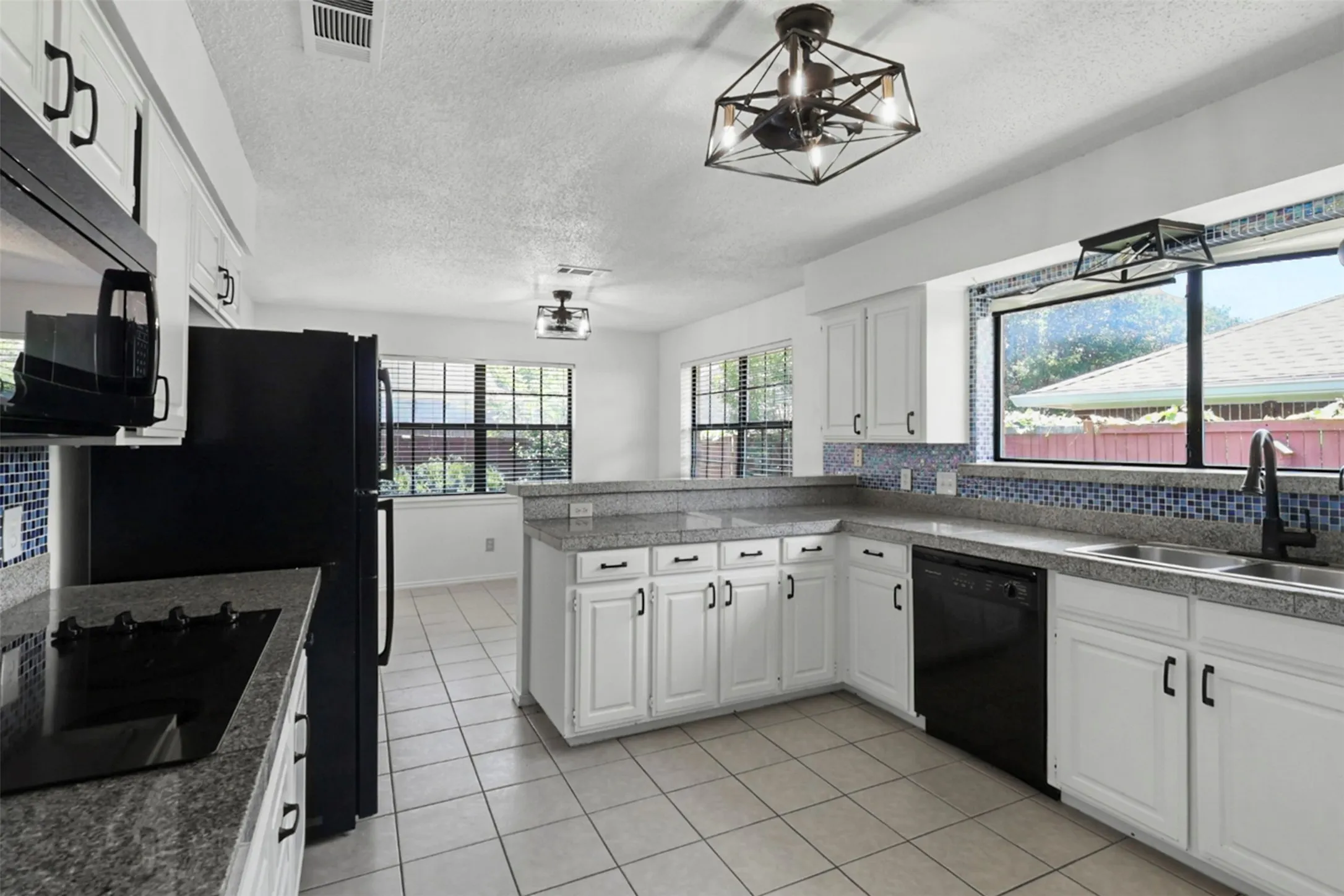 Single Family Residence For Rent in Dallas County , 3924 Morman Lane, Addison, Texas 75001, 3 Bedroom, 2 Bathroom, 2 Garage spaces, 1,809 Sqft, built in 1983, mls#21378579, Real Estate Agent in Addison, Homes For Rent in Dallas county, Homes For Rent in Addison, Realtor in Addison Texas, Real Estate Brokerage Independent Realty Texas, Luminita Cordes Realtor