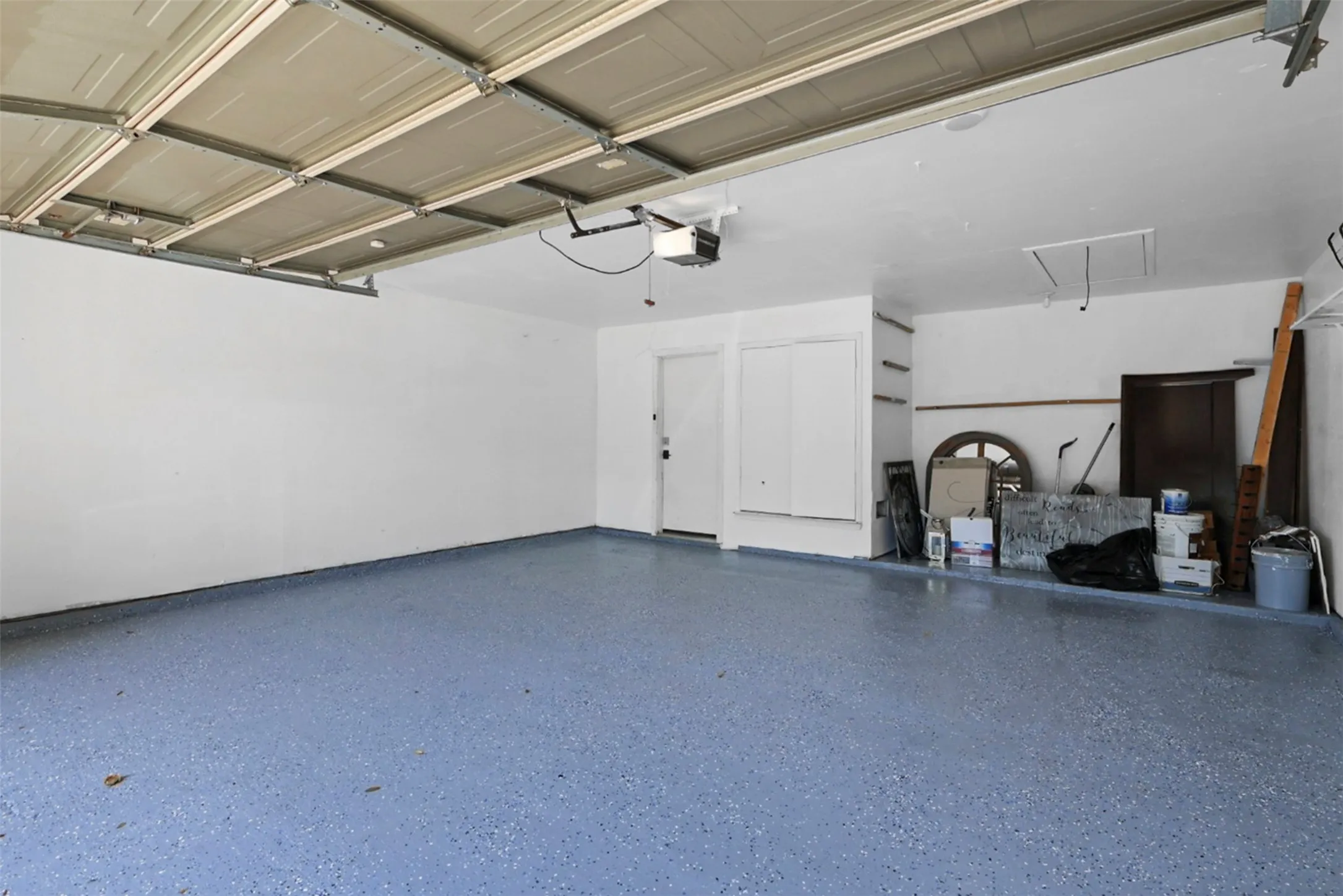 Single Family Residence For Rent in Dallas County , 3924 Morman Lane, Addison, Texas 75001, 3 Bedroom, 2 Bathroom, 2 Garage spaces, 1,809 Sqft, built in 1983, mls#21378579, Real Estate Agent in Addison, Homes For Rent in Dallas county, Homes For Rent in Addison, Realtor in Addison Texas, Real Estate Brokerage Independent Realty Texas, Luminita Cordes Realtor