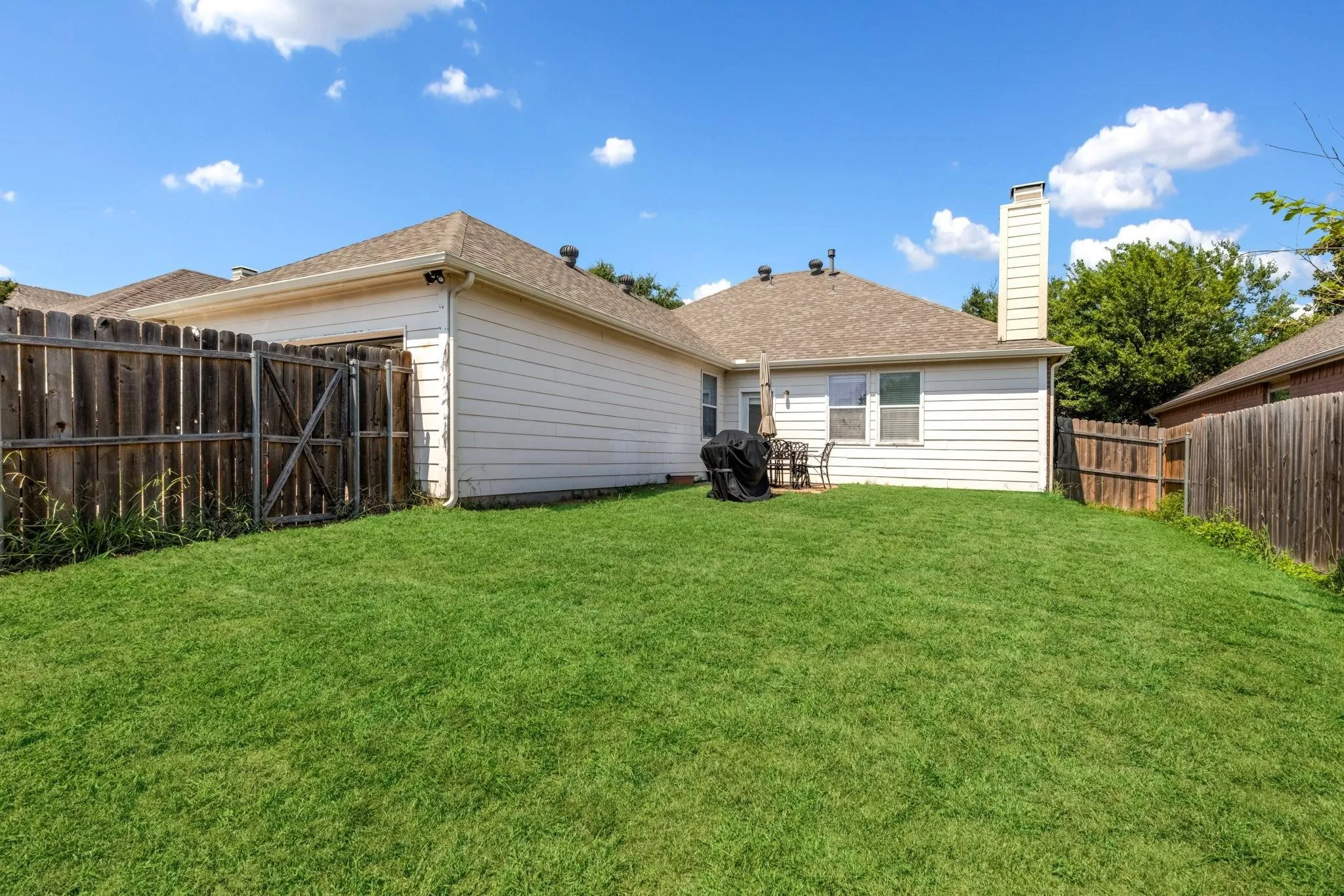 Single Family Residence For Rent in Collin County , 1526 Cliff Creek Drive, Allen, Texas 75002, 3 Bedroom, 2 Bathroom, 2 Garage spaces, 1,565 Sqft, built in 2003, mls#21378586, Real Estate Agent in Allen, Homes For Rent in Collin county, Homes For Rent in Allen, Realtor in Allen Texas, Real Estate Brokerage Independent Realty Texas, Luminita Cordes Realtor