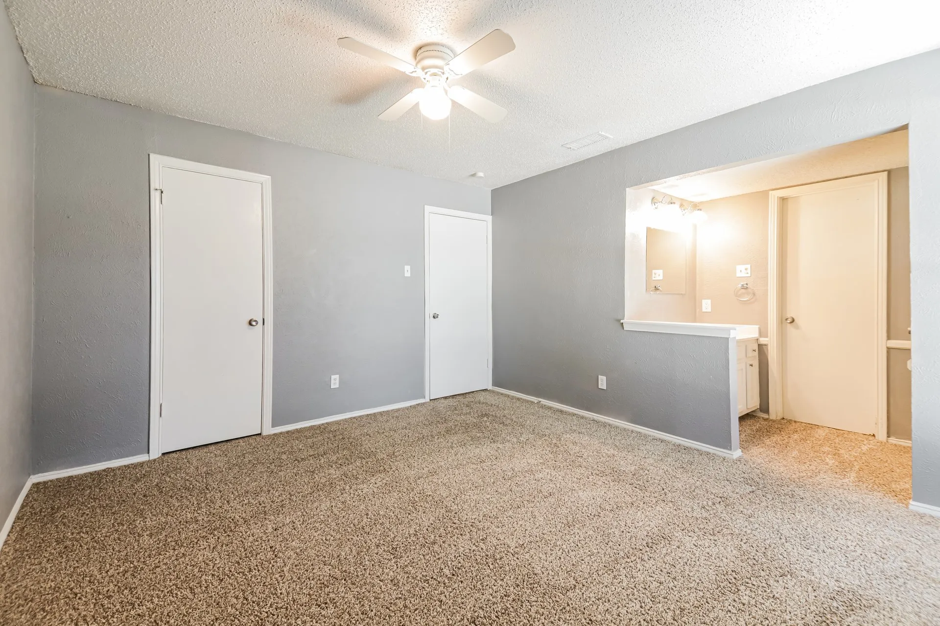 Single Family Residence For Rent in Dallas County , 2026 Aspen Lane, Garland, Texas 75044, 2 Bedroom, 2 Bathroom, 2 Garage spaces, 1,846 Sqft, built in 1972, mls#21378587, Real Estate Agent in Garland, Homes For Rent in Dallas county, Homes For Rent in Garland, Realtor in Garland Texas, Real Estate Brokerage Independent Realty Texas, Luminita Cordes Realtor