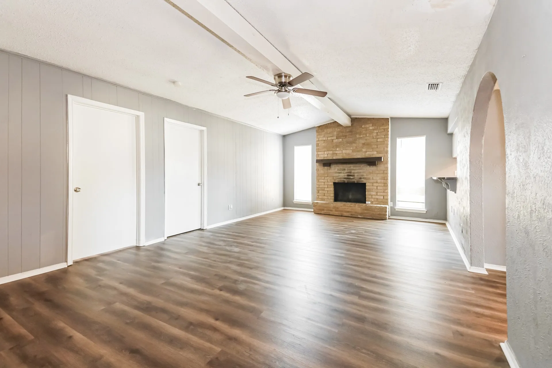 Single Family Residence For Rent in Dallas County , 2026 Aspen Lane, Garland, Texas 75044, 2 Bedroom, 2 Bathroom, 2 Garage spaces, 1,846 Sqft, built in 1972, mls#21378587, Real Estate Agent in Garland, Homes For Rent in Dallas county, Homes For Rent in Garland, Realtor in Garland Texas, Real Estate Brokerage Independent Realty Texas, Luminita Cordes Realtor