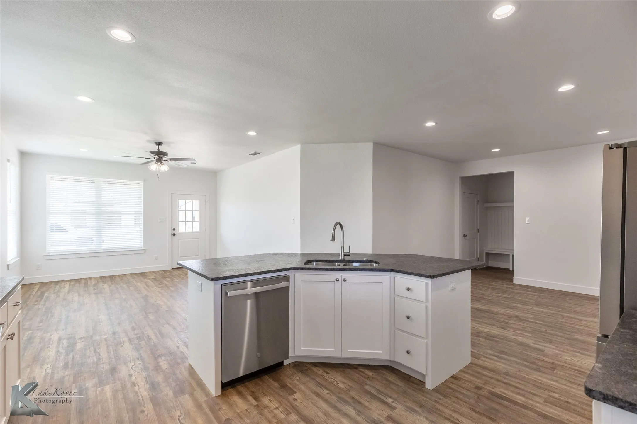Duplex For Rent in Taylor County , 364 Kristie Path, Abilene, Texas 79602, 3 Bedroom, 2 Bathroom, 2 Garage spaces, 1,508 Sqft, built in 2024, mls#21378589, Real Estate Agent in Abilene, Homes For Rent in Taylor county, Homes For Rent in Abilene, Realtor in Abilene Texas, Real Estate Brokerage Independent Realty Texas, Luminita Cordes Realtor