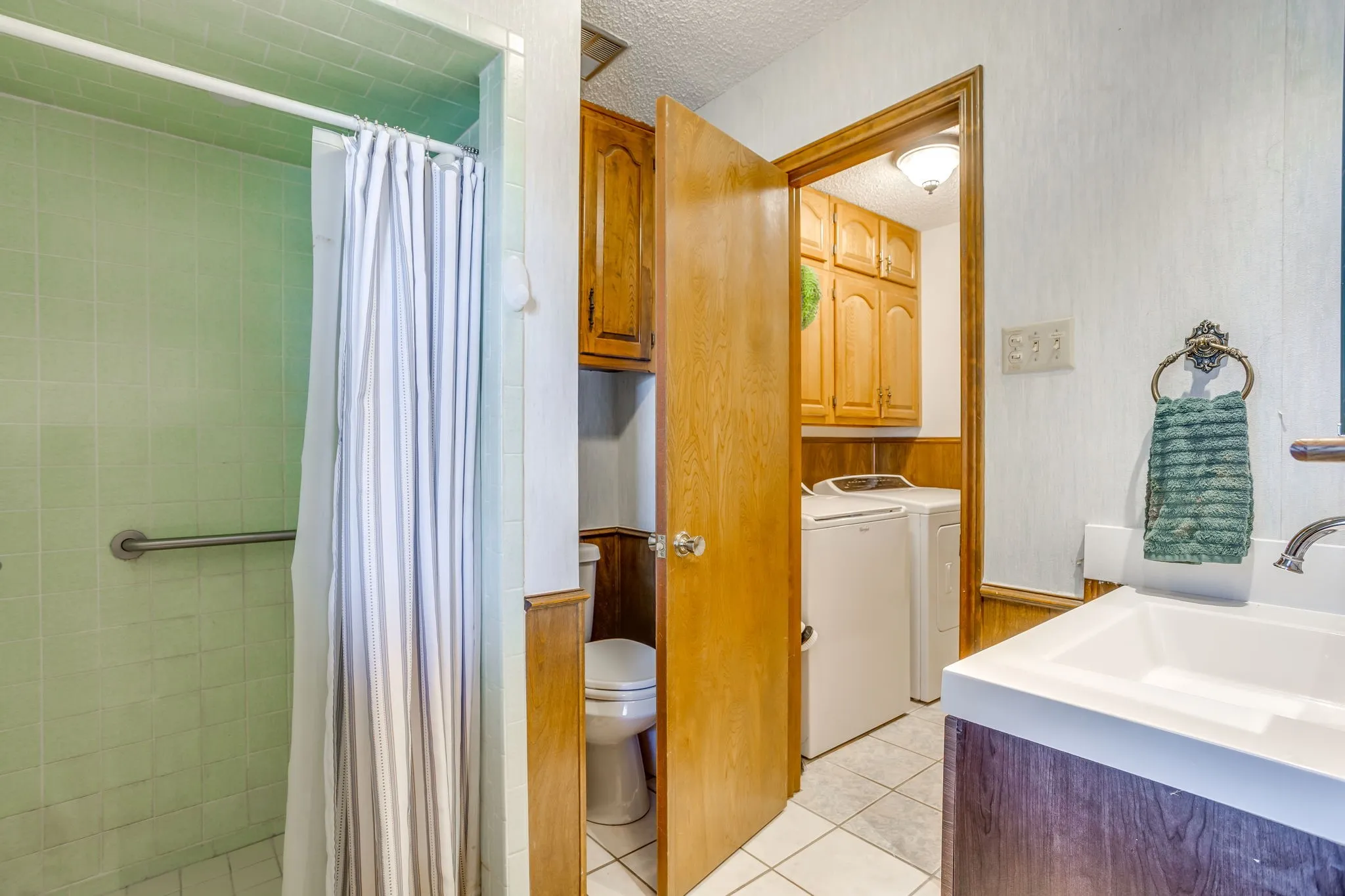 Primary 2 Bath