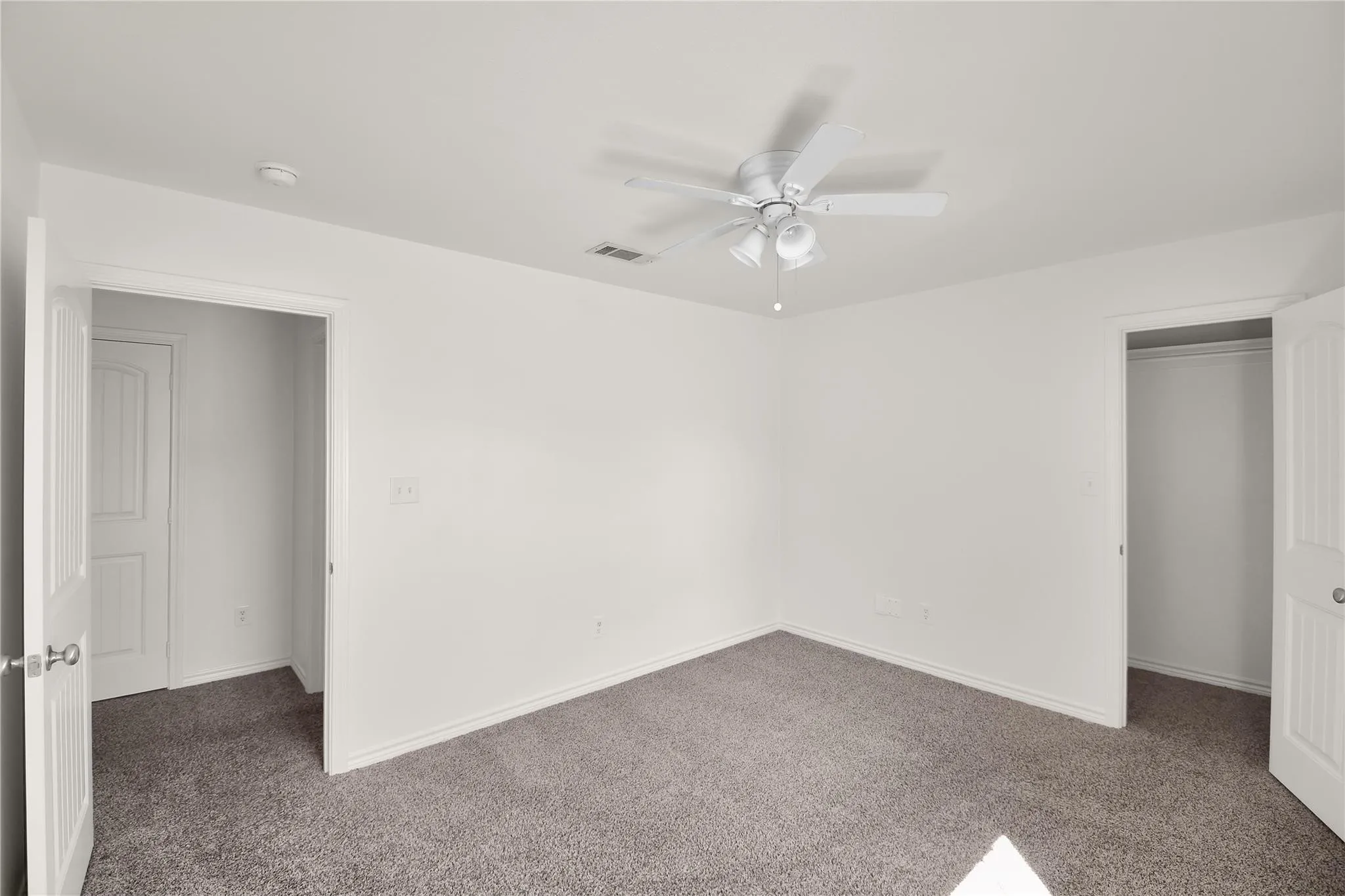 Duplex For Rent in Collin County , 1102 Parkway Trail, Princeton, Texas 75407, 3 Bedroom, 3 Bathroom, 1 Garage spaces, 1,403 Sqft, built in 2010, mls#21378494, Real Estate Agent in Princeton, Homes For Rent in Collin county, Homes For Rent in Princeton, Realtor in Princeton Texas, Real Estate Brokerage Independent Realty Texas, Luminita Cordes Realtor