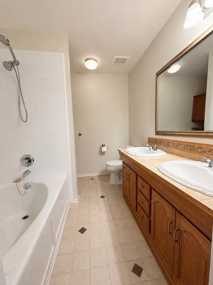 Single Family Residence For Rent in Collin County , 2909 Windhaven Drive, Mc Kinney, Texas 75071, 3 Bedroom, 2 Bathroom, 2 Garage spaces, 1,595 Sqft, built in 2003, mls#21378600, Real Estate Agent in Mc Kinney, Homes For Rent in Collin county, Homes For Rent in Mc Kinney, Realtor in Mc Kinney Texas, Real Estate Brokerage Independent Realty Texas, Luminita Cordes Realtor