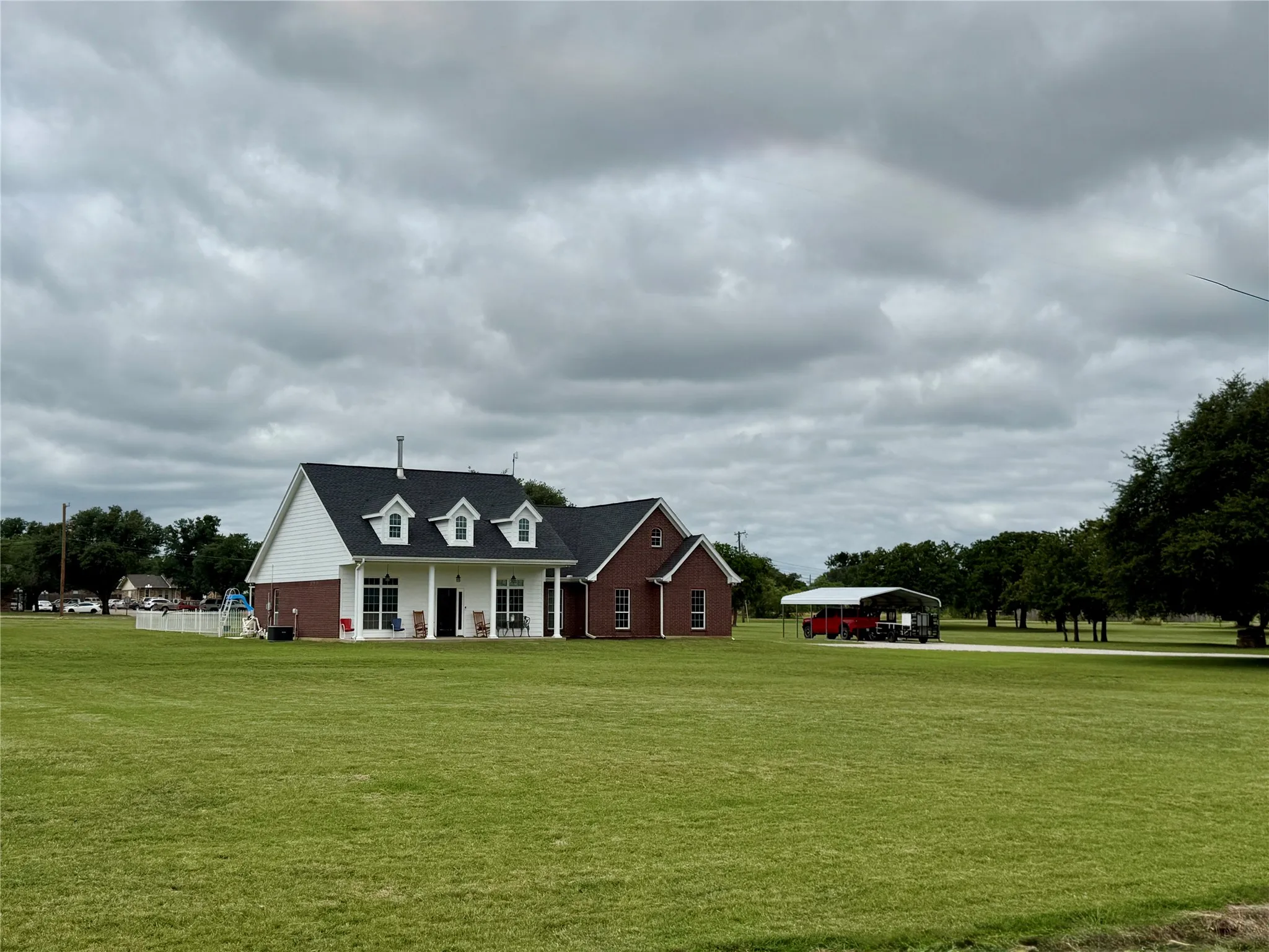 Single Family Residence For Sale in Brown County , 3519 Longhorn Lane, Brownwood, Texas 76801, 3 Bedroom, 2 Bathroom, 2 Garage spaces, 1,534 Sqft, built in 2011, mls#21377062, Real Estate Agent in Brownwood, Homes For Sale in Brown county, Homes For Sale in Brownwood, Realtor in Brownwood Texas, Real Estate Brokerage Independent Realty Texas, Luminita Cordes Realtor