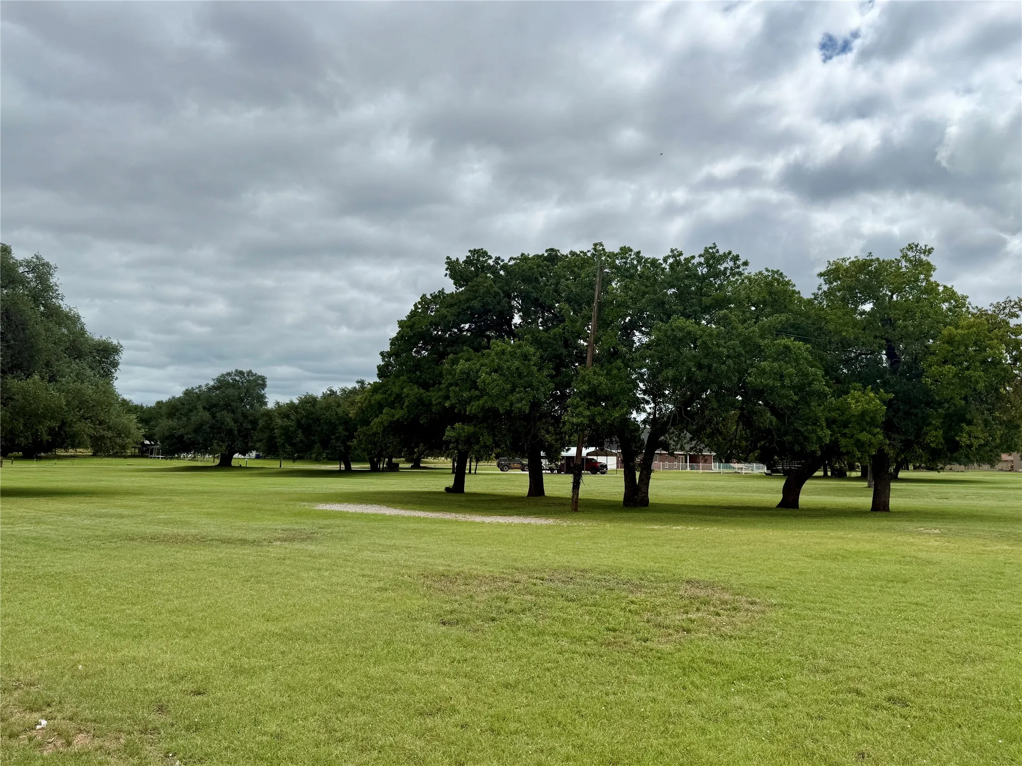 Single Family Residence For Sale in Brown County , 3519 Longhorn Lane, Brownwood, Texas 76801, 3 Bedroom, 2 Bathroom, 2 Garage spaces, 1,534 Sqft, built in 2011, mls#21377062, Real Estate Agent in Brownwood, Homes For Sale in Brown county, Homes For Sale in Brownwood, Realtor in Brownwood Texas, Real Estate Brokerage Independent Realty Texas, Luminita Cordes Realtor