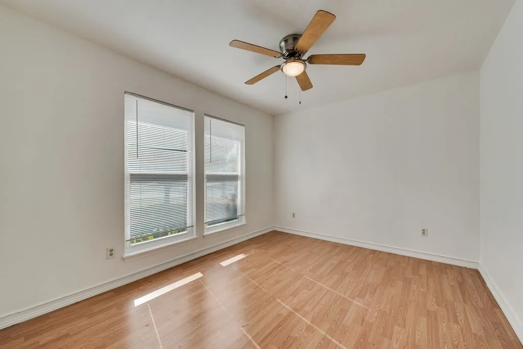 Single Family Residence For Sale in Tarrant County , 7001 Rose Lea Court, Fort Worth, Texas 76137, 3 Bedroom, 2 Bathroom, 2 Garage spaces, 1,552 Sqft, built in 1980, mls#21377380, Real Estate Agent in Fort Worth, Homes For Sale in Tarrant county, Homes For Sale in Fort Worth, Realtor in Fort Worth Texas, Real Estate Brokerage Independent Realty Texas, Luminita Cordes Realtor