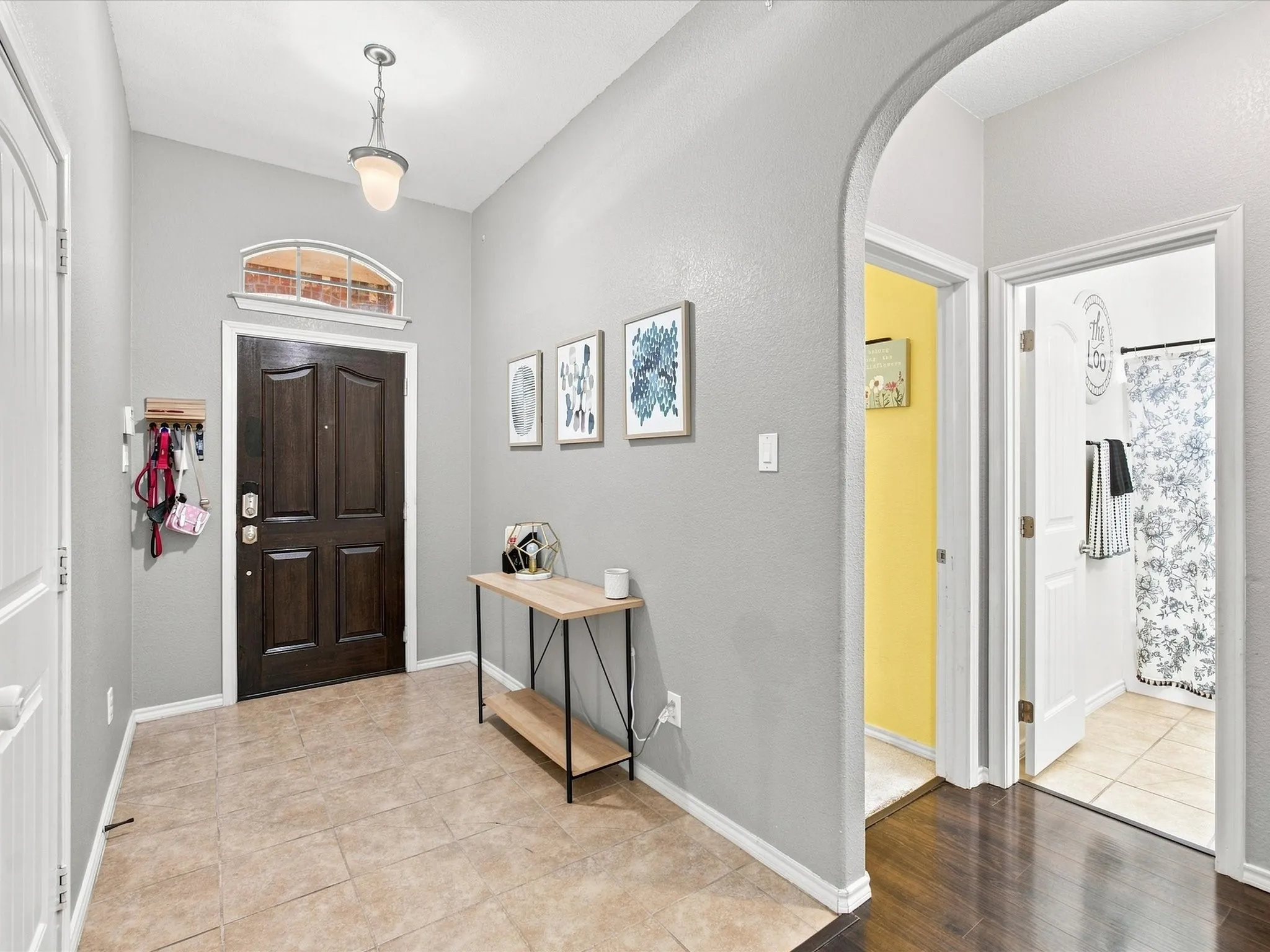 Single Family Residence For Sale in Tarrant County , 8205 Water Buck Run, Fort Worth, Texas 76179, 3 Bedroom, 2 Bathroom, 2 Garage spaces, 1,806 Sqft, built in 2010, mls#21378585, Real Estate Agent in Fort Worth, Homes For Sale in Tarrant county, Homes For Sale in Fort Worth, Realtor in Fort Worth Texas, Real Estate Brokerage Independent Realty Texas, Luminita Cordes Realtor