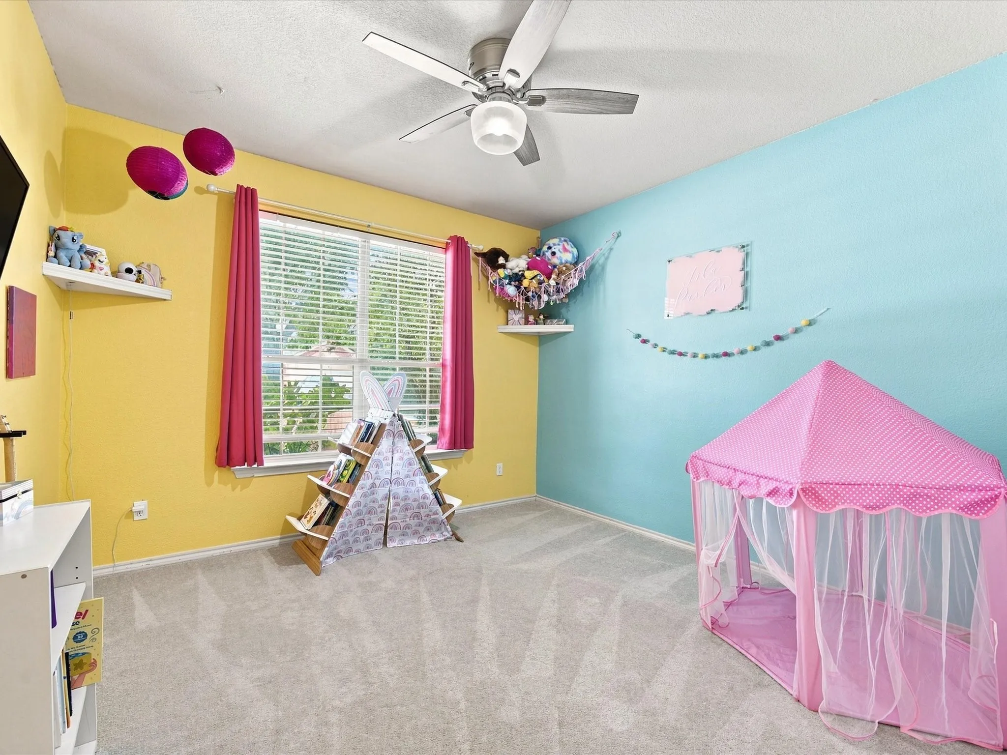 Single Family Residence For Sale in Tarrant County , 8205 Water Buck Run, Fort Worth, Texas 76179, 3 Bedroom, 2 Bathroom, 2 Garage spaces, 1,806 Sqft, built in 2010, mls#21378585, Real Estate Agent in Fort Worth, Homes For Sale in Tarrant county, Homes For Sale in Fort Worth, Realtor in Fort Worth Texas, Real Estate Brokerage Independent Realty Texas, Luminita Cordes Realtor