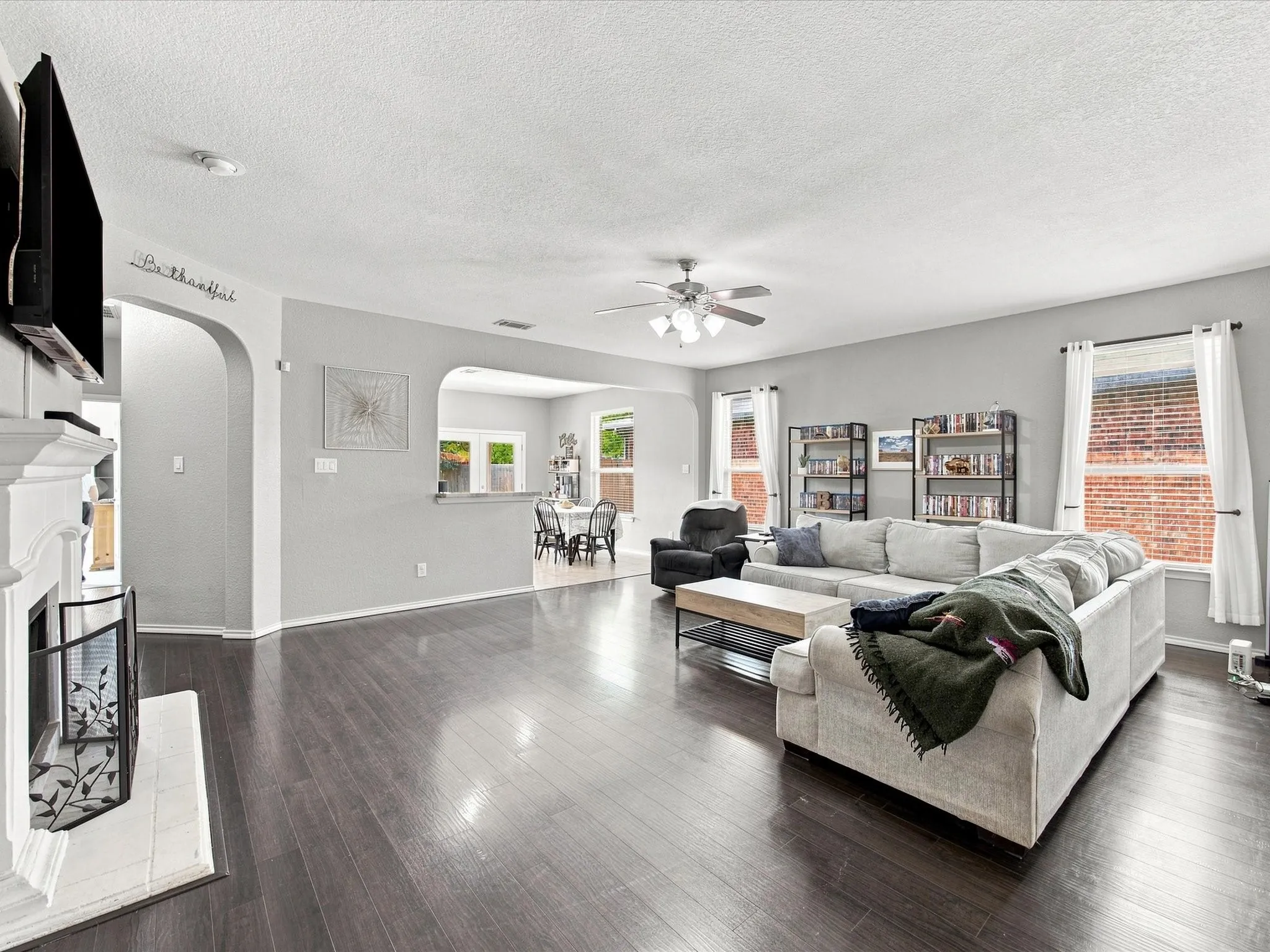 Single Family Residence For Sale in Tarrant County , 8205 Water Buck Run, Fort Worth, Texas 76179, 3 Bedroom, 2 Bathroom, 2 Garage spaces, 1,806 Sqft, built in 2010, mls#21378585, Real Estate Agent in Fort Worth, Homes For Sale in Tarrant county, Homes For Sale in Fort Worth, Realtor in Fort Worth Texas, Real Estate Brokerage Independent Realty Texas, Luminita Cordes Realtor