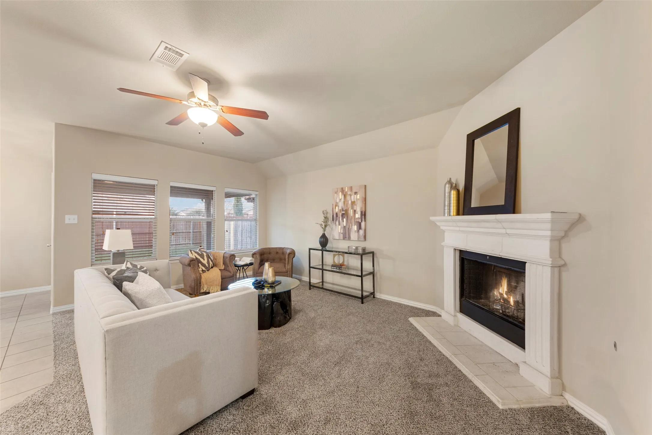 Single Family Residence For Rent in Denton County , 1117 Villa Paloma Boulevard, Little Elm, Texas 75068, 3 Bedroom, 2 Bathroom, 2 Garage spaces, 1,830 Sqft, built in 2012, mls#21375728, Real Estate Agent in Little Elm, Homes For Rent in Denton county, Homes For Rent in Little Elm, Realtor in Little Elm Texas, Real Estate Brokerage Independent Realty Texas, Luminita Cordes Realtor