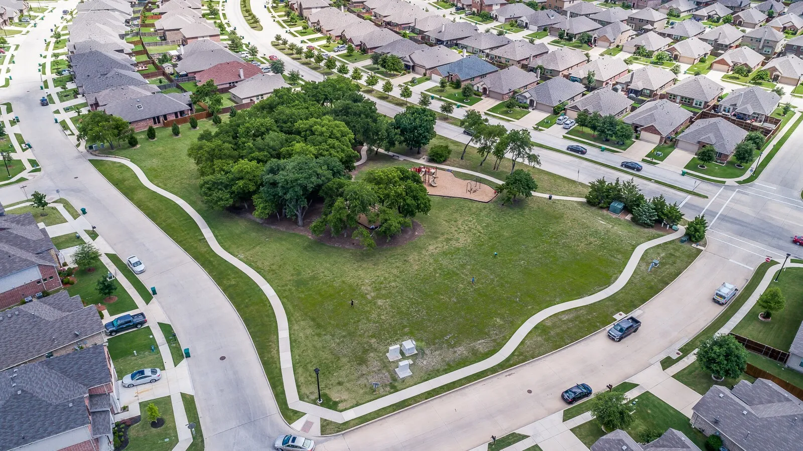 Single Family Residence For Rent in Denton County , 1117 Villa Paloma Boulevard, Little Elm, Texas 75068, 3 Bedroom, 2 Bathroom, 2 Garage spaces, 1,830 Sqft, built in 2012, mls#21375728, Real Estate Agent in Little Elm, Homes For Rent in Denton county, Homes For Rent in Little Elm, Realtor in Little Elm Texas, Real Estate Brokerage Independent Realty Texas, Luminita Cordes Realtor