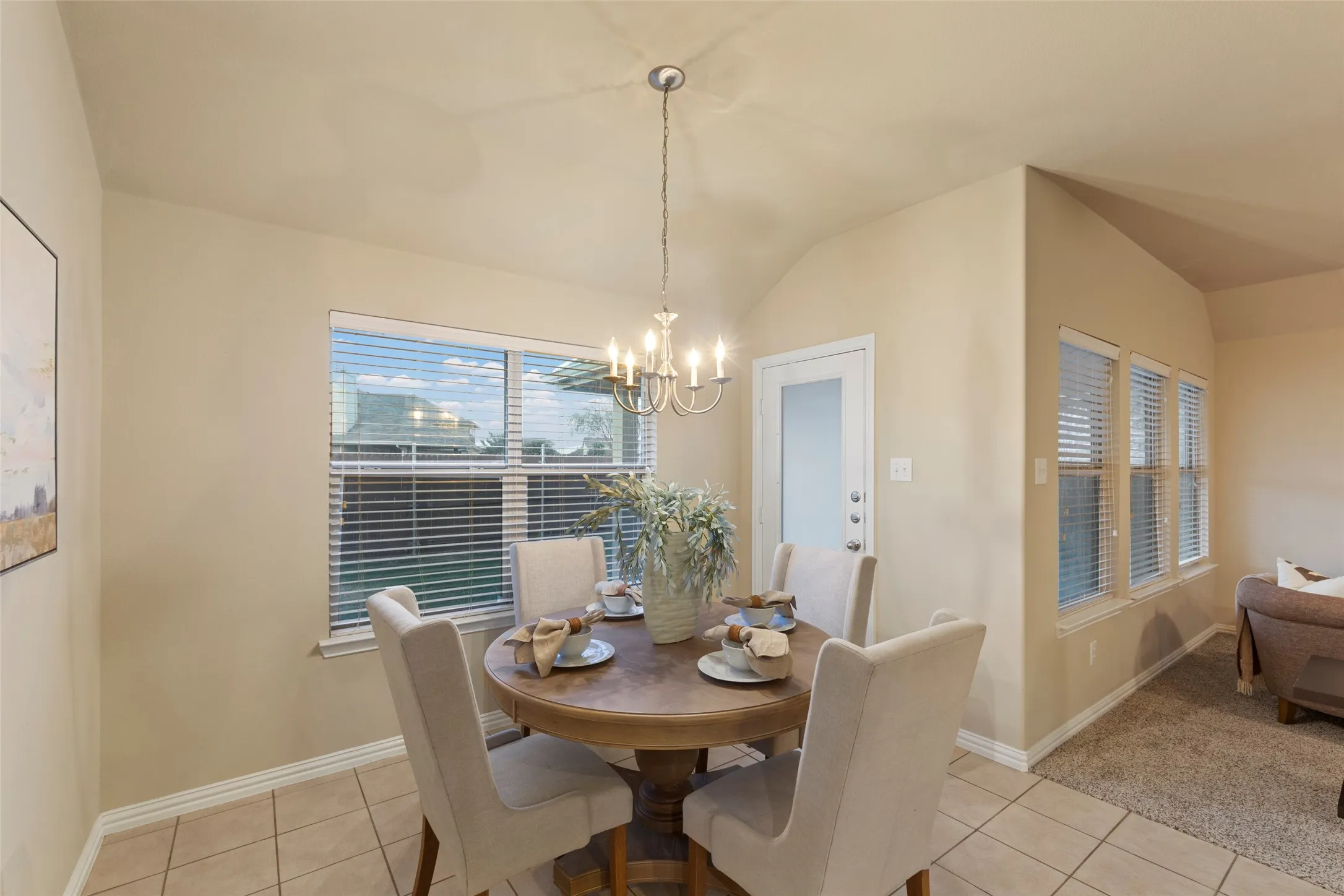 Single Family Residence For Rent in Denton County , 1117 Villa Paloma Boulevard, Little Elm, Texas 75068, 3 Bedroom, 2 Bathroom, 2 Garage spaces, 1,830 Sqft, built in 2012, mls#21375728, Real Estate Agent in Little Elm, Homes For Rent in Denton county, Homes For Rent in Little Elm, Realtor in Little Elm Texas, Real Estate Brokerage Independent Realty Texas, Luminita Cordes Realtor
