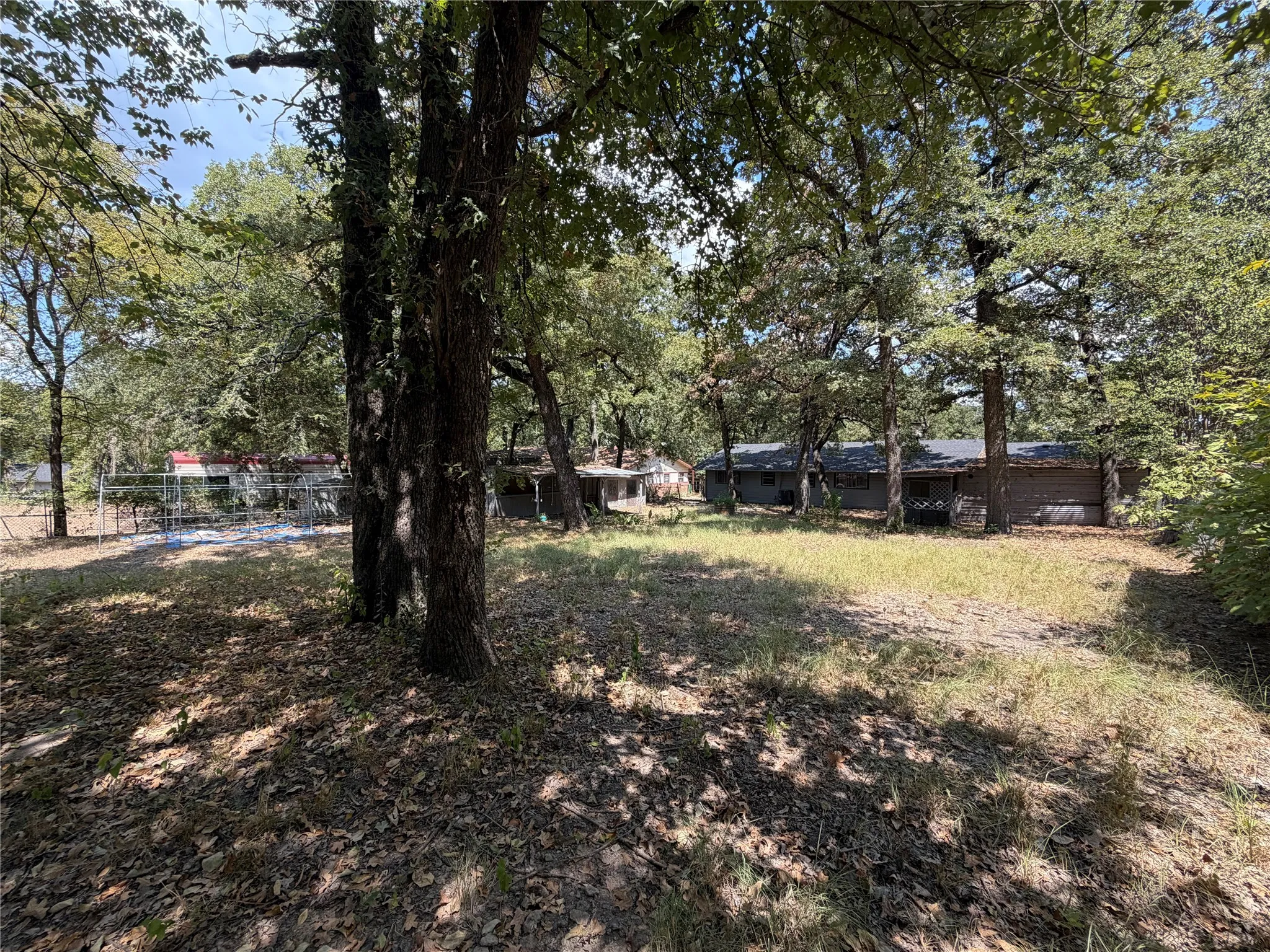 Single Family Residence For Sale in Kaufman County , 19975 Patricia Drive, Kemp, Texas 75143, 3 Bedroom, 2 Bathroom, 1 Garage spaces, 1,748 Sqft, built in 1968, mls#21378454, Real Estate Agent in Kemp, Homes For Sale in Kaufman county, Homes For Sale in Kemp, Realtor in Kemp Texas, Real Estate Brokerage Independent Realty Texas, Luminita Cordes Realtor