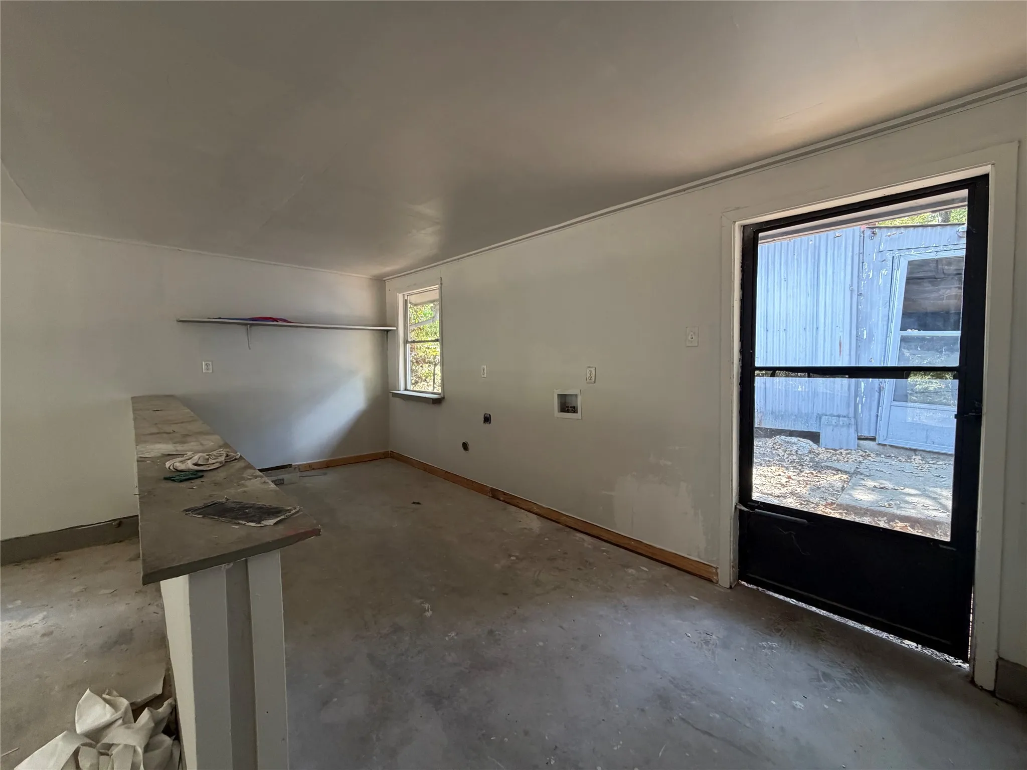 Single Family Residence For Sale in Kaufman County , 19975 Patricia Drive, Kemp, Texas 75143, 3 Bedroom, 2 Bathroom, 1 Garage spaces, 1,748 Sqft, built in 1968, mls#21378454, Real Estate Agent in Kemp, Homes For Sale in Kaufman county, Homes For Sale in Kemp, Realtor in Kemp Texas, Real Estate Brokerage Independent Realty Texas, Luminita Cordes Realtor