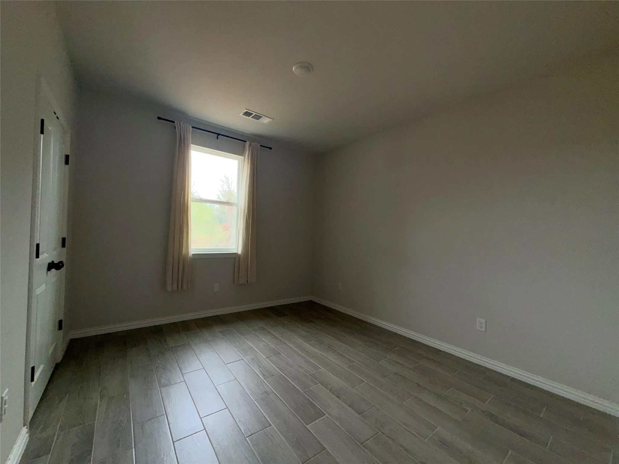 Single Family Residence For Rent in Hood County , 6111 Collins Court, Granbury, Texas 76048, 3 Bedroom, 2 Bathroom, 2 Garage spaces, 1,568 Sqft, built in 2024, mls#21378613, Real Estate Agent in Granbury, Homes For Rent in Hood county, Homes For Rent in Granbury, Realtor in Granbury Texas, Real Estate Brokerage Independent Realty Texas, Luminita Cordes Realtor
