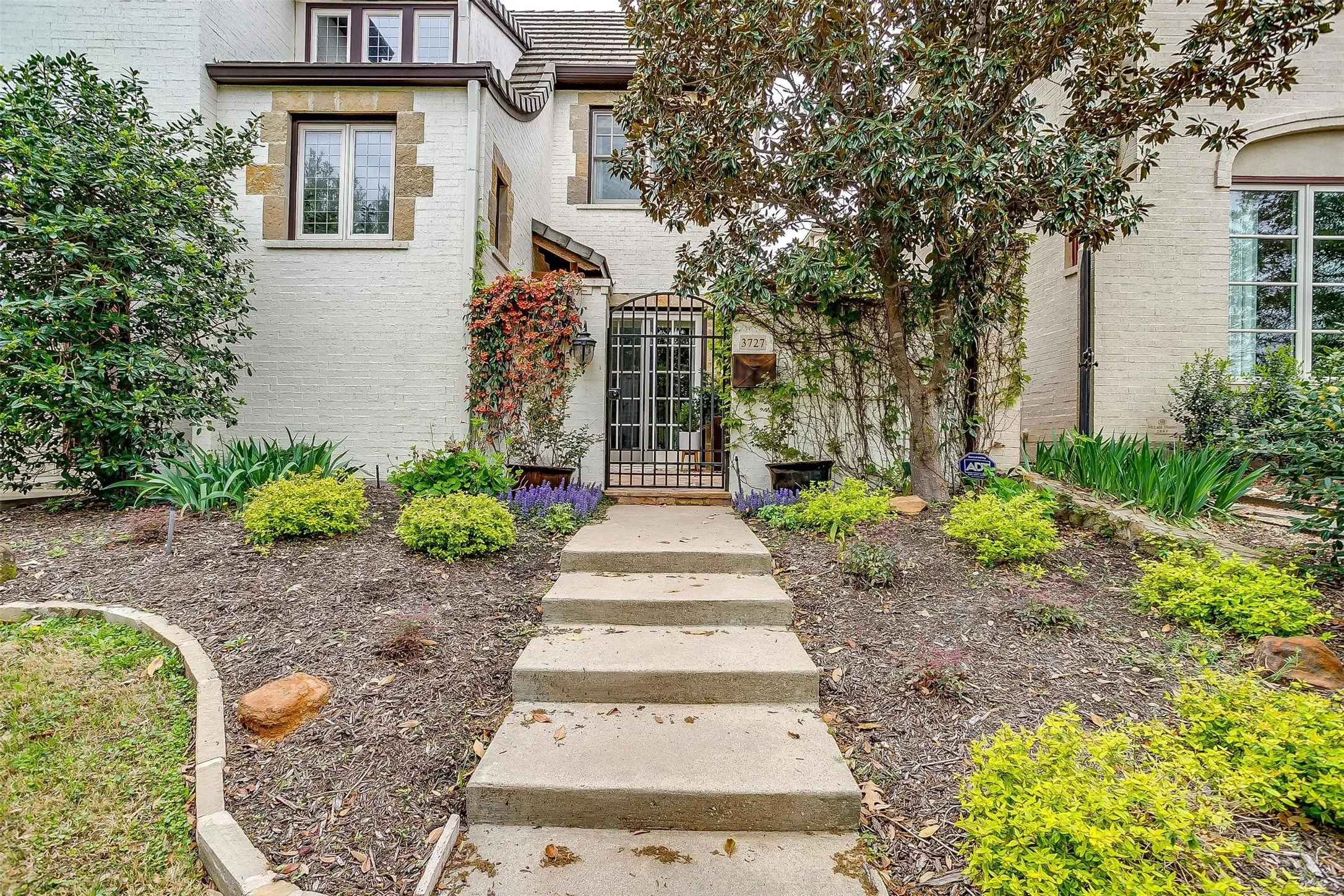 Townhouse For Rent