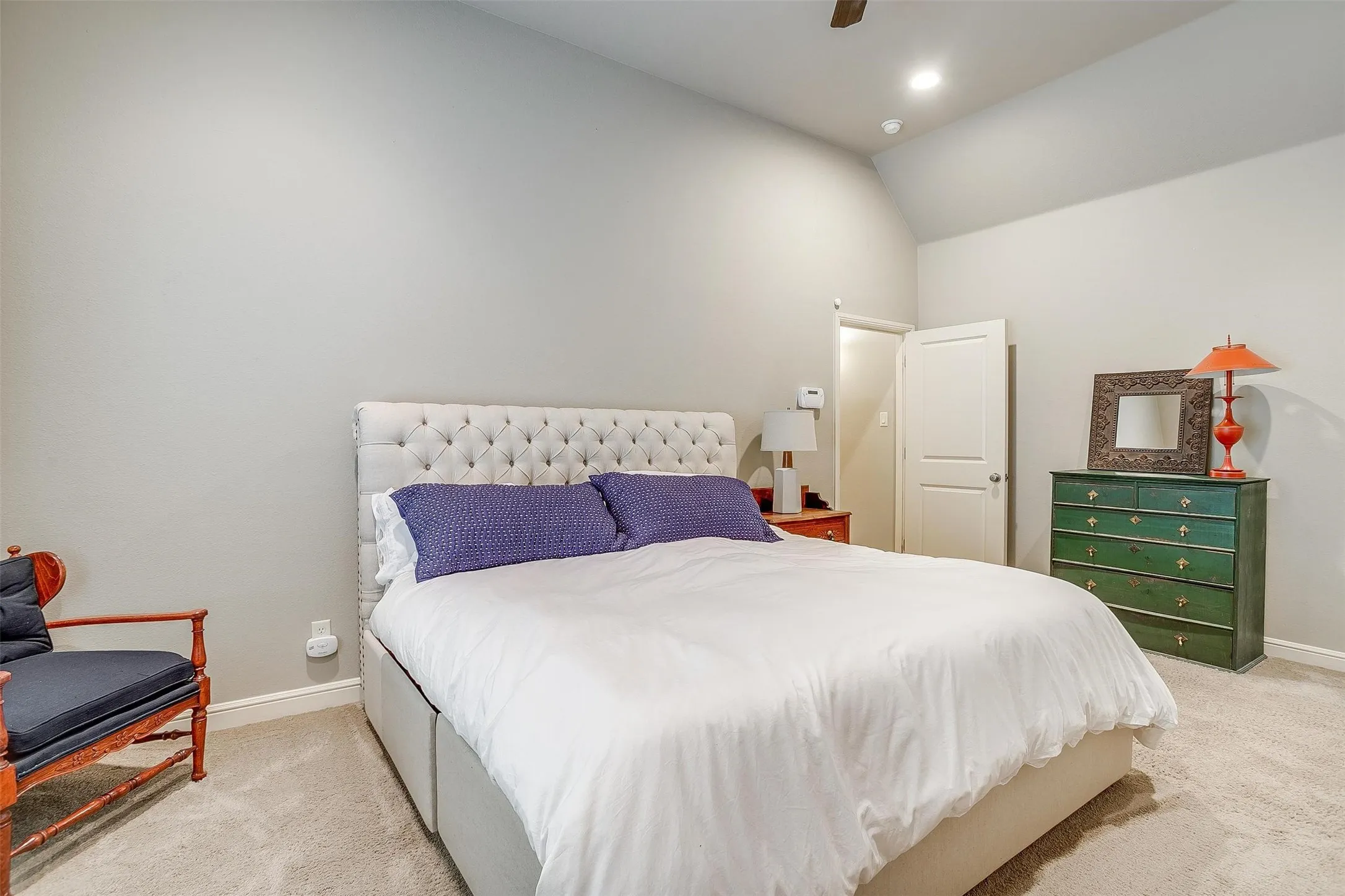 Townhouse For Rent in Tarrant County , 3727 W 4th Street, Fort Worth, Texas 76107, 2 Bedroom, 3 Bathroom, 2 Garage spaces, 2,000 Sqft, built in 2005, mls#21378581, Real Estate Agent in Fort Worth, Homes For Rent in Tarrant county, Homes For Rent in Fort Worth, Realtor in Fort Worth Texas, Real Estate Brokerage Independent Realty Texas, Luminita Cordes Realtor