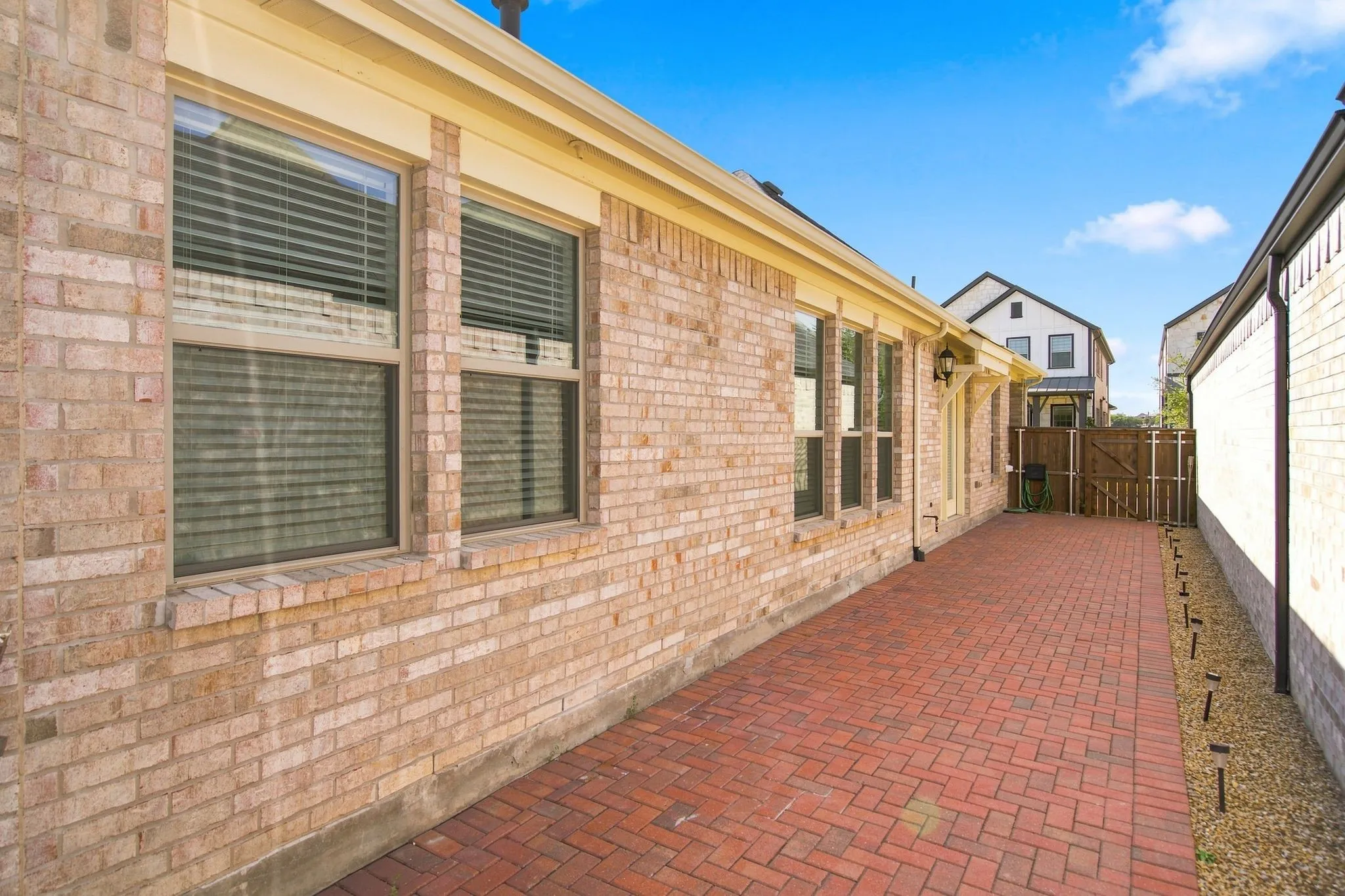 Single Family Residence For Rent in Collin County , 13008 Cabana Drive, Frisco, Texas 75035, 3 Bedroom, 3 Bathroom, 2 Garage spaces, 1,923 Sqft, built in 2020, mls#21378571, Real Estate Agent in Frisco, Homes For Rent in Collin county, Homes For Rent in Frisco, Realtor in Frisco Texas, Real Estate Brokerage Independent Realty Texas, Luminita Cordes Realtor