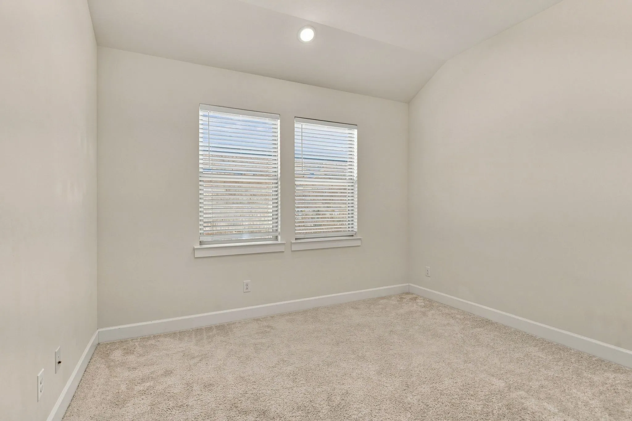Single Family Residence For Rent in Collin County , 13008 Cabana Drive, Frisco, Texas 75035, 3 Bedroom, 3 Bathroom, 2 Garage spaces, 1,923 Sqft, built in 2020, mls#21378571, Real Estate Agent in Frisco, Homes For Rent in Collin county, Homes For Rent in Frisco, Realtor in Frisco Texas, Real Estate Brokerage Independent Realty Texas, Luminita Cordes Realtor