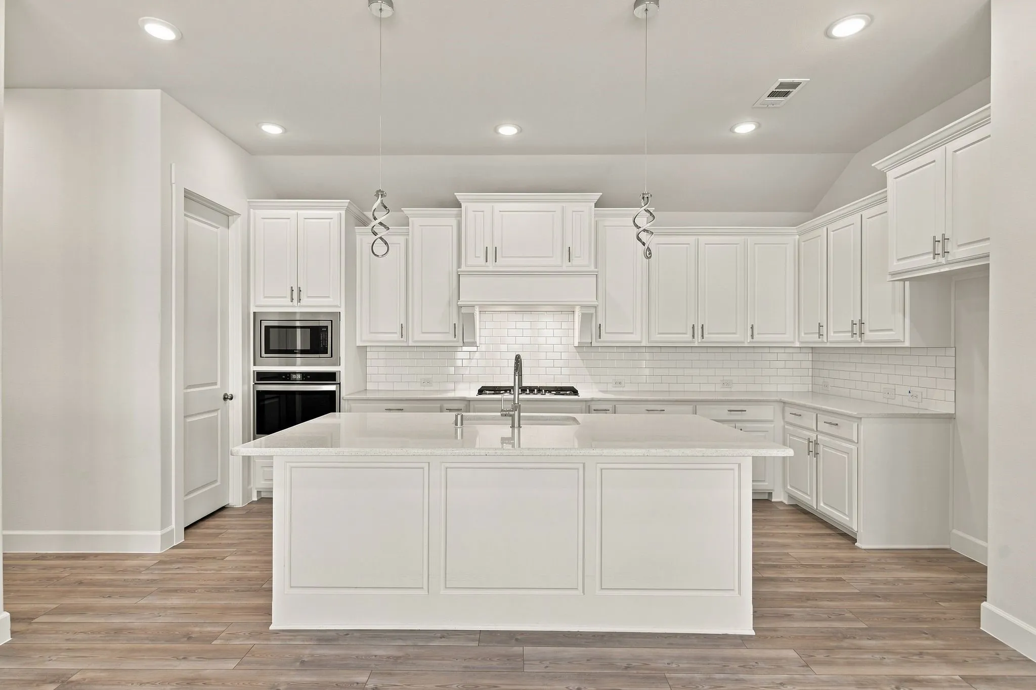 Single Family Residence For Rent in Collin County , 13008 Cabana Drive, Frisco, Texas 75035, 3 Bedroom, 3 Bathroom, 2 Garage spaces, 1,923 Sqft, built in 2020, mls#21378571, Real Estate Agent in Frisco, Homes For Rent in Collin county, Homes For Rent in Frisco, Realtor in Frisco Texas, Real Estate Brokerage Independent Realty Texas, Luminita Cordes Realtor