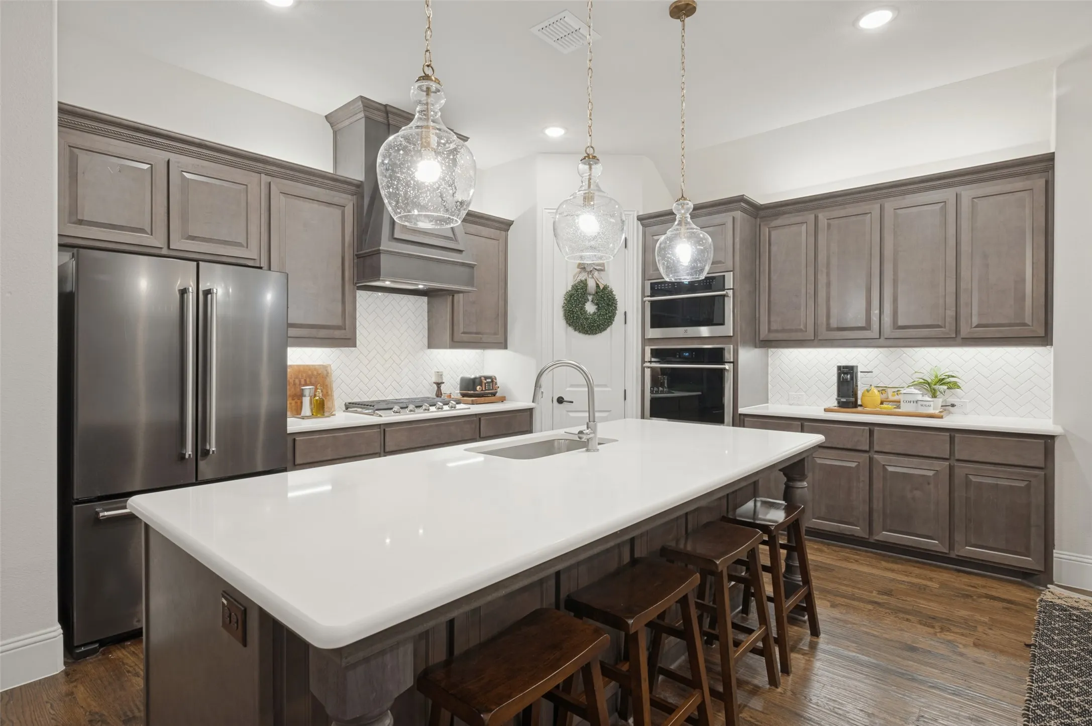Single Family Residence For Sale in Collin County , 1500 Ashton Ridge Drive, Prosper, Texas 75078, 5 Bedroom, 5 Bathroom, 4 Garage spaces, 4,259 Sqft, built in 2020, mls#21378608, Real Estate Agent in Prosper, Homes For Sale in Collin county, Homes For Sale in Prosper, Realtor in Prosper Texas, Real Estate Brokerage Independent Realty Texas, Luminita Cordes Realtor