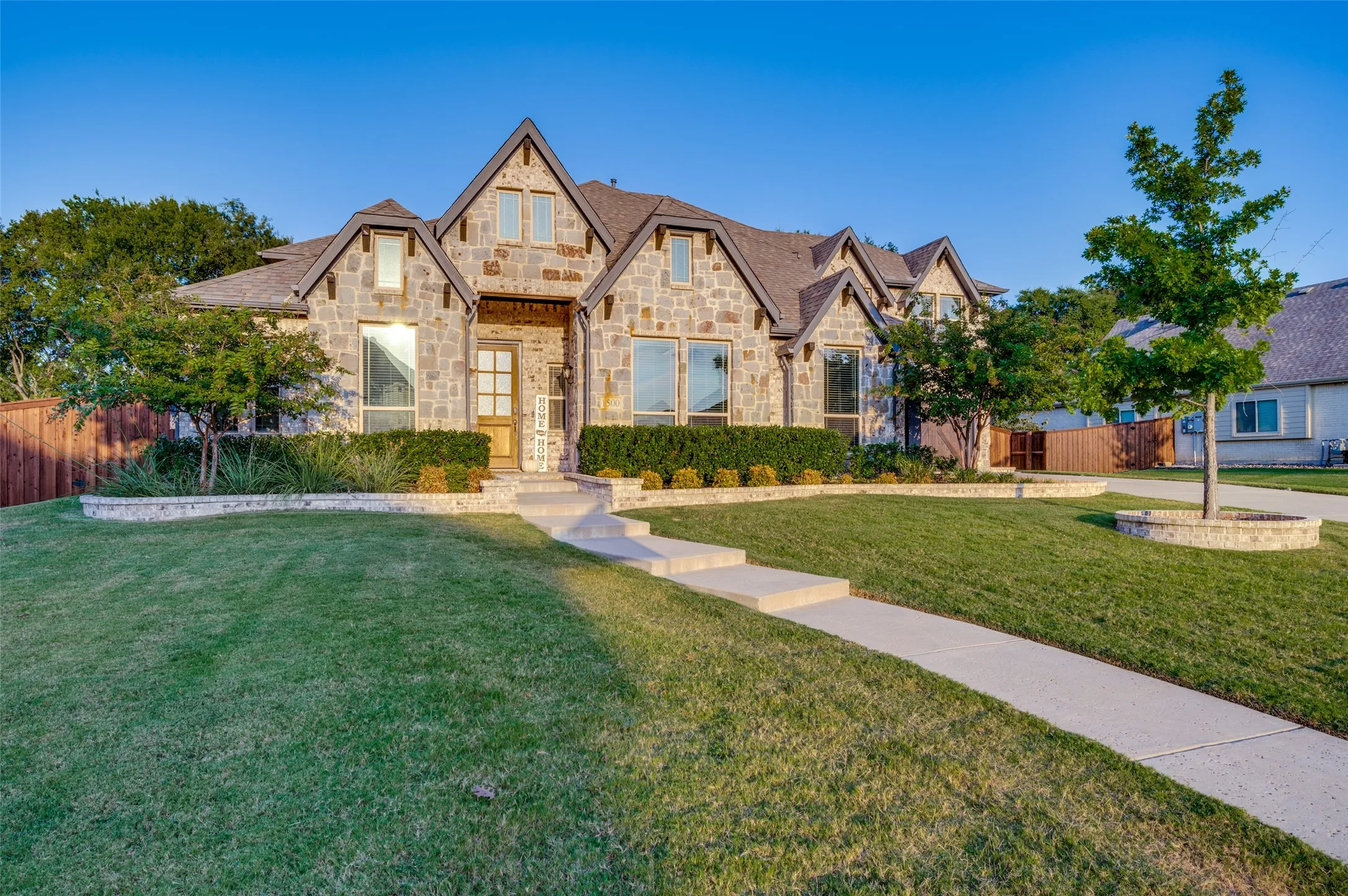 Single Family Residence For Sale in Collin County , 1500 Ashton Ridge Drive, Prosper, Texas 75078, 5 Bedroom, 5 Bathroom, 4 Garage spaces, 4,259 Sqft, built in 2020, mls#21378608, Real Estate Agent in Prosper, Homes For Sale in Collin county, Homes For Sale in Prosper, Realtor in Prosper Texas, Real Estate Brokerage Independent Realty Texas, Luminita Cordes Realtor