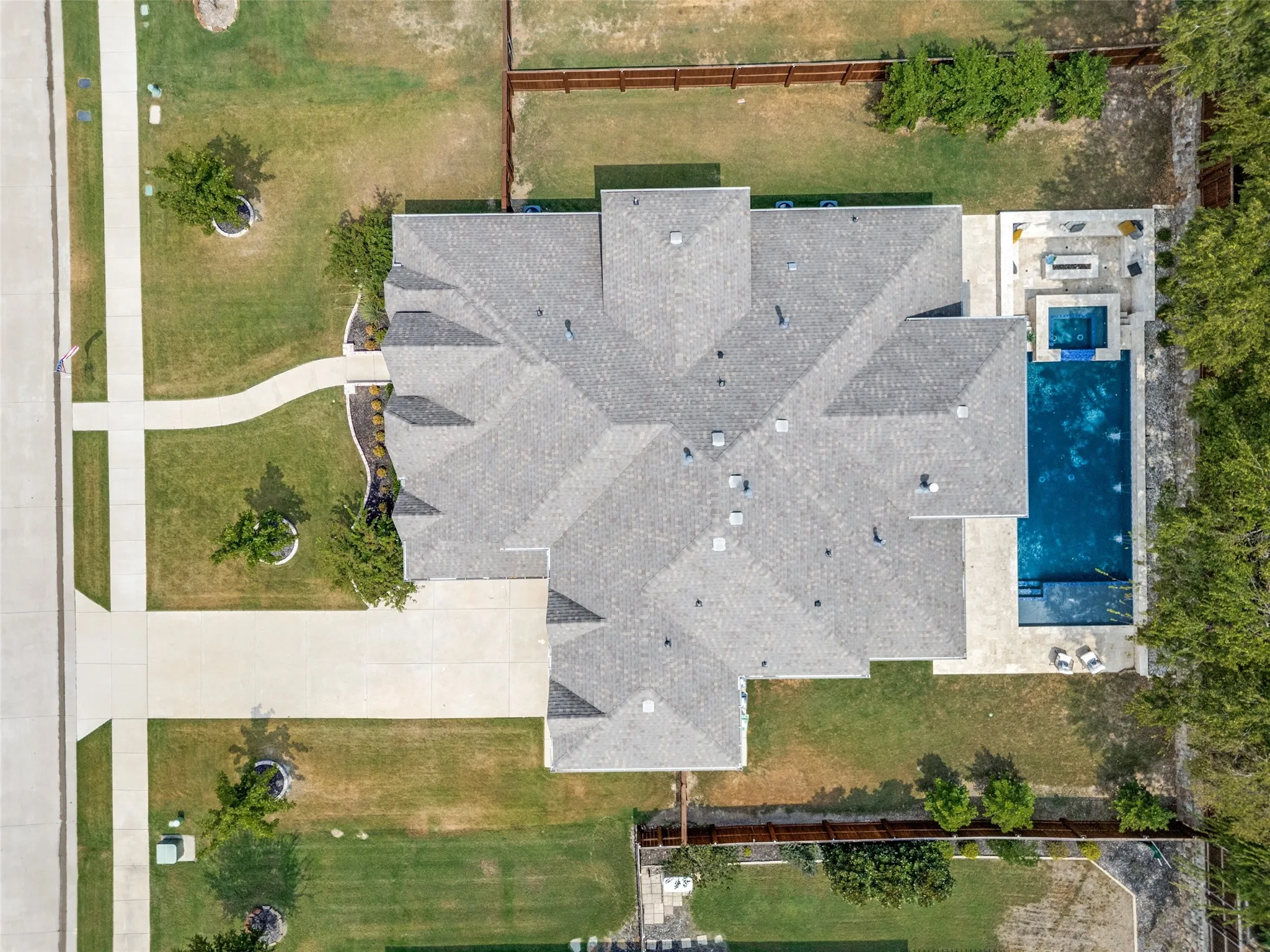 Single Family Residence For Sale in Collin County , 1500 Ashton Ridge Drive, Prosper, Texas 75078, 5 Bedroom, 5 Bathroom, 4 Garage spaces, 4,259 Sqft, built in 2020, mls#21378608, Real Estate Agent in Prosper, Homes For Sale in Collin county, Homes For Sale in Prosper, Realtor in Prosper Texas, Real Estate Brokerage Independent Realty Texas, Luminita Cordes Realtor