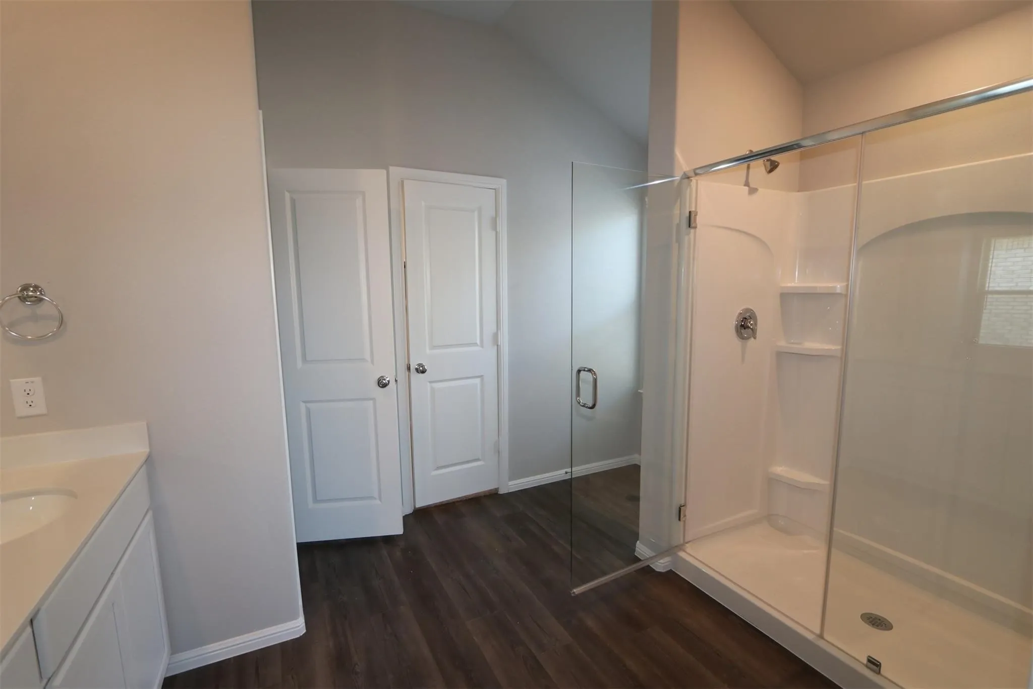 Single Family Residence For Rent in Hunt County , 1929 Indian Grass Drive, Royse City, Texas 75189, 4 Bedroom, 2 Bathroom, 2 Garage spaces, 2,106 Sqft, built in 2024, mls#21378522, Real Estate Agent in Royse City, Homes For Rent in Hunt county, Homes For Rent in Royse City, Realtor in Royse City Texas, Real Estate Brokerage Independent Realty Texas, Luminita Cordes Realtor