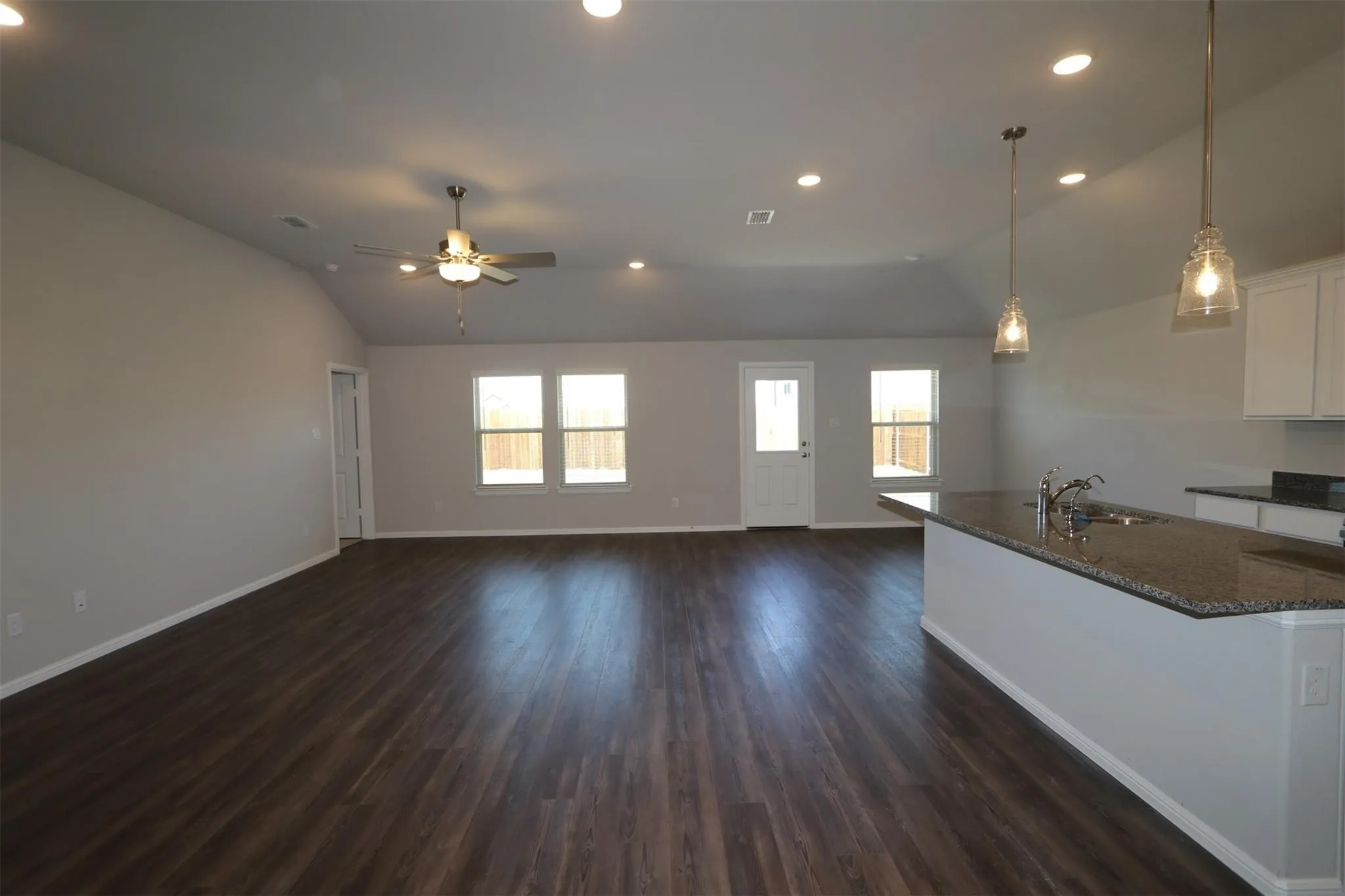 Single Family Residence For Rent in Hunt County , 1929 Indian Grass Drive, Royse City, Texas 75189, 4 Bedroom, 2 Bathroom, 2 Garage spaces, 2,106 Sqft, built in 2024, mls#21378522, Real Estate Agent in Royse City, Homes For Rent in Hunt county, Homes For Rent in Royse City, Realtor in Royse City Texas, Real Estate Brokerage Independent Realty Texas, Luminita Cordes Realtor