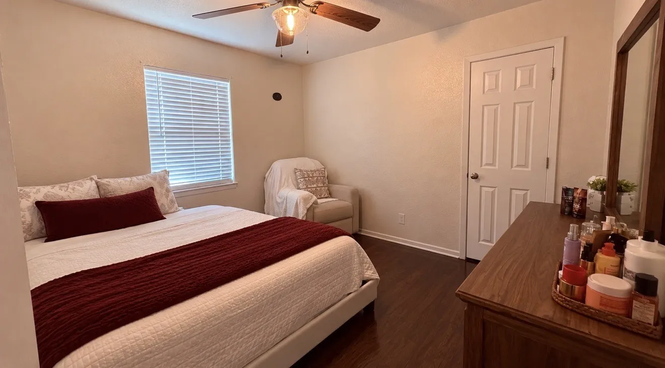Single Family Residence For Sale in Wise County , 1100 County Road 1300, Bridgeport, Texas 76426, 4 Bedroom, 2 Bathroom, Garage spaces, 1,288 Sqft, built in 1970, mls#21378106, Real Estate Agent in Bridgeport, Homes For Sale in Wise county, Homes For Sale in Bridgeport, Realtor in Bridgeport Texas, Real Estate Brokerage Independent Realty Texas, Luminita Cordes Realtor