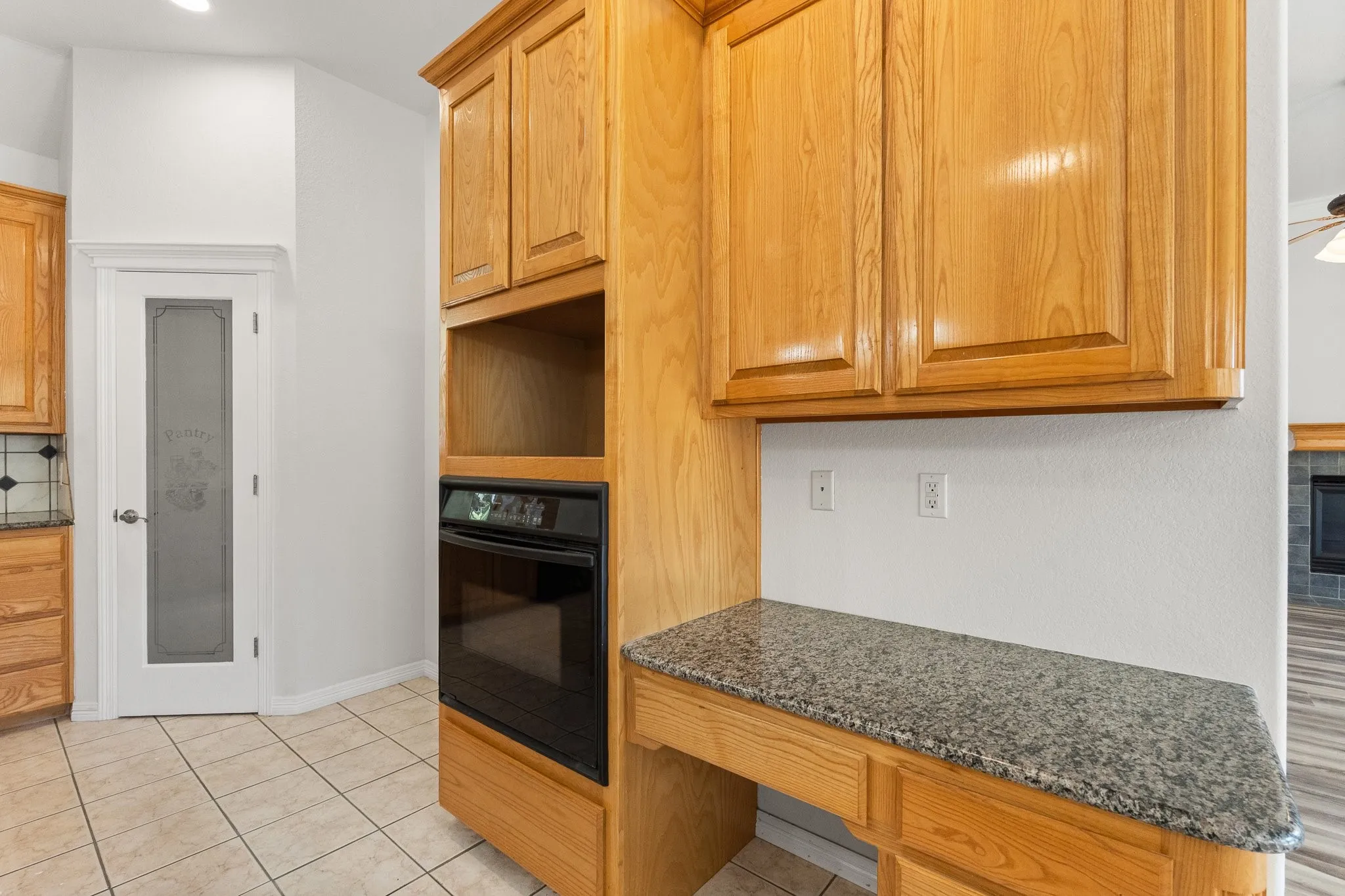 Single Family Residence For Sale in Johnson County , 2521 Pecan Springs Road, Cleburne, Texas 76031, 4 Bedroom, 3 Bathroom, 2 Garage spaces, 2,425 Sqft, built in 2004, mls#21377658, Real Estate Agent in Cleburne, Homes For Sale in Johnson county, Homes For Sale in Cleburne, Realtor in Cleburne Texas, Real Estate Brokerage Independent Realty Texas, Luminita Cordes Realtor