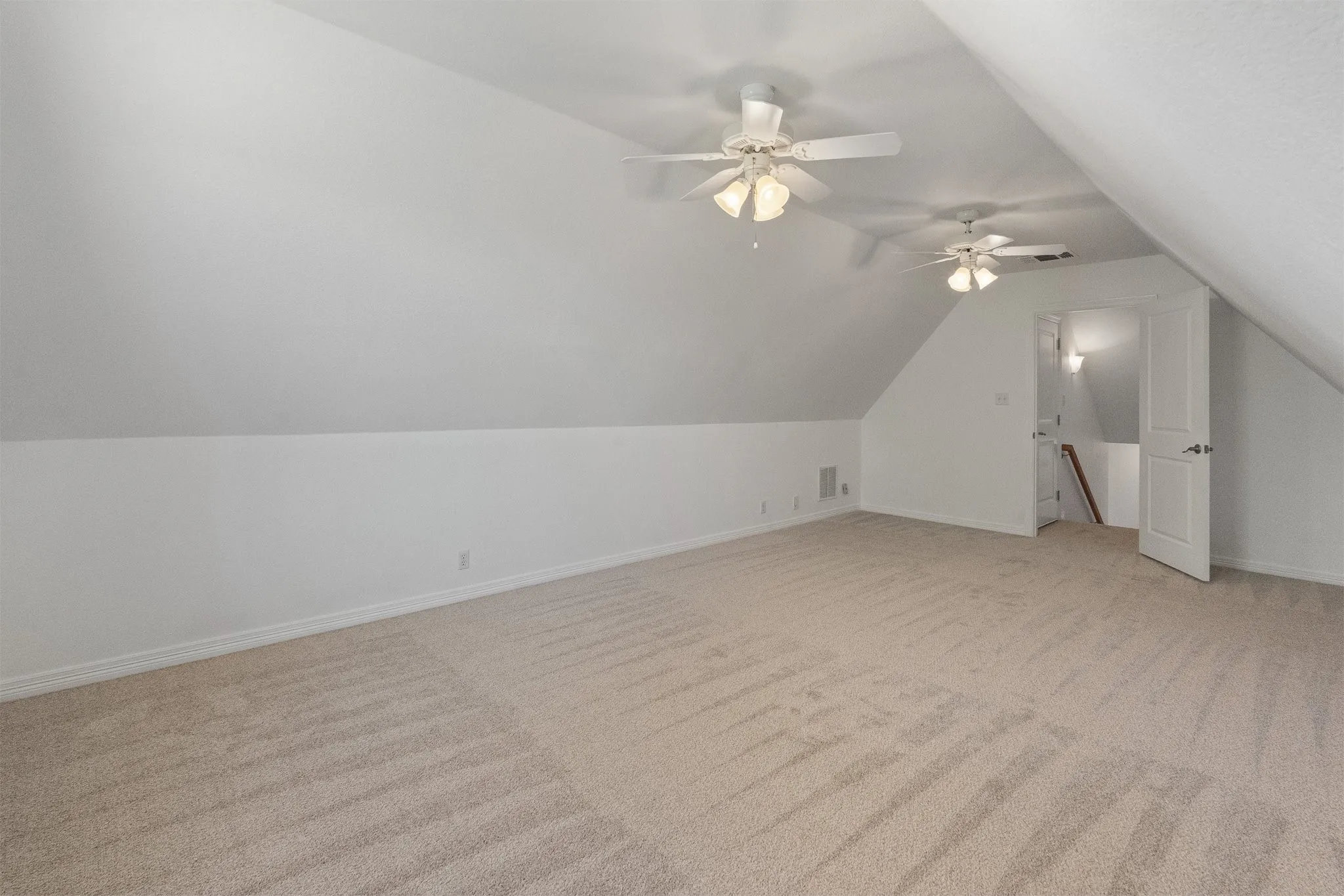 Single Family Residence For Sale in Johnson County , 2521 Pecan Springs Road, Cleburne, Texas 76031, 4 Bedroom, 3 Bathroom, 2 Garage spaces, 2,425 Sqft, built in 2004, mls#21377658, Real Estate Agent in Cleburne, Homes For Sale in Johnson county, Homes For Sale in Cleburne, Realtor in Cleburne Texas, Real Estate Brokerage Independent Realty Texas, Luminita Cordes Realtor