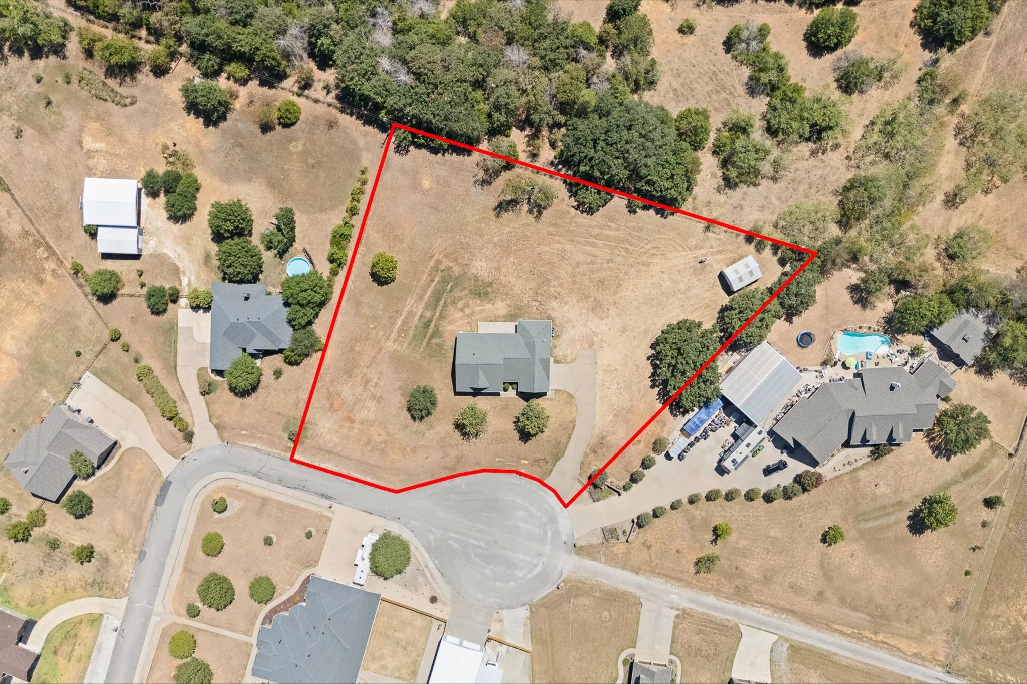 Single Family Residence For Sale in Johnson County , 2521 Pecan Springs Road, Cleburne, Texas 76031, 4 Bedroom, 3 Bathroom, 2 Garage spaces, 2,425 Sqft, built in 2004, mls#21377658, Real Estate Agent in Cleburne, Homes For Sale in Johnson county, Homes For Sale in Cleburne, Realtor in Cleburne Texas, Real Estate Brokerage Independent Realty Texas, Luminita Cordes Realtor