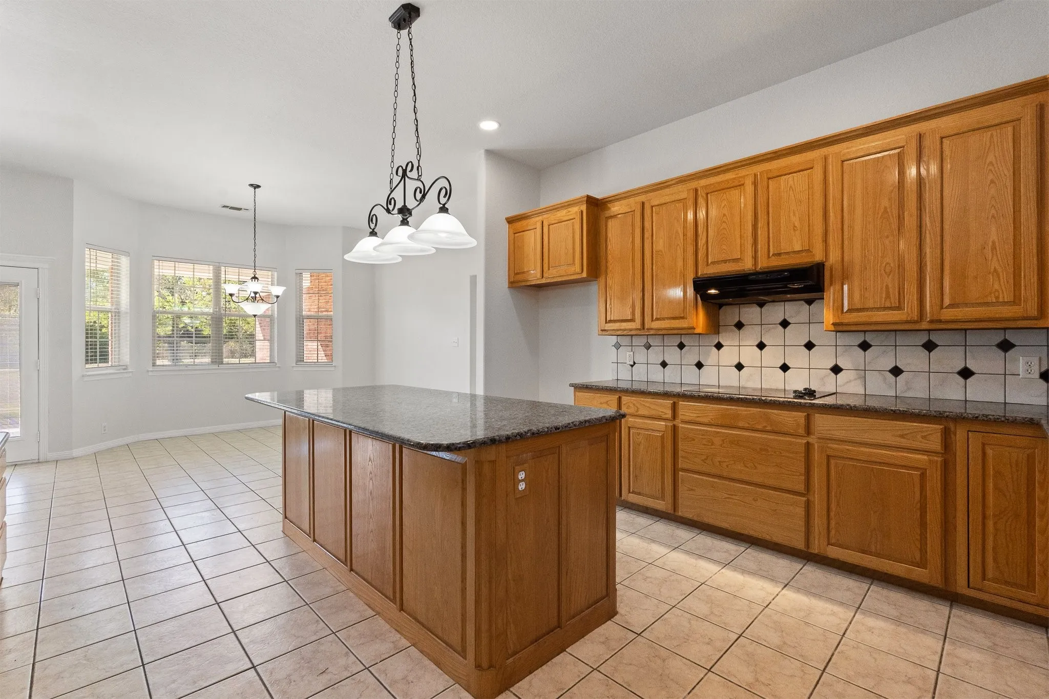 Single Family Residence For Sale in Johnson County , 2521 Pecan Springs Road, Cleburne, Texas 76031, 4 Bedroom, 3 Bathroom, 2 Garage spaces, 2,425 Sqft, built in 2004, mls#21377658, Real Estate Agent in Cleburne, Homes For Sale in Johnson county, Homes For Sale in Cleburne, Realtor in Cleburne Texas, Real Estate Brokerage Independent Realty Texas, Luminita Cordes Realtor