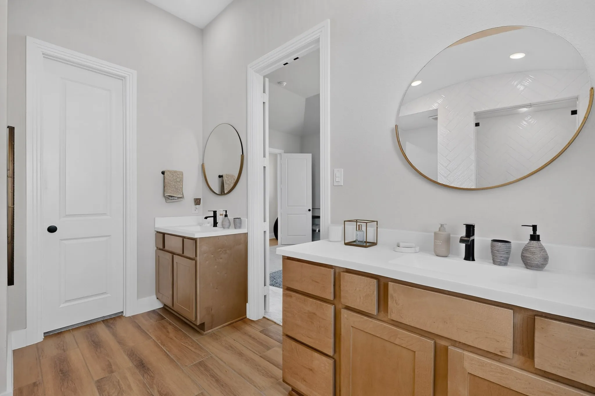 Single Family Residence For Sale in Ellis County , 2329 Slate Drive, Waxahachie, Texas 75167, 4 Bedroom, 5 Bathroom, 3 Garage spaces, 2,899 Sqft, built in 2025, mls#21378631, Real Estate Agent in Waxahachie, Homes For Sale in Ellis county, Homes For Sale in Waxahachie, Realtor in Waxahachie Texas, Real Estate Brokerage Independent Realty Texas, Luminita Cordes Realtor