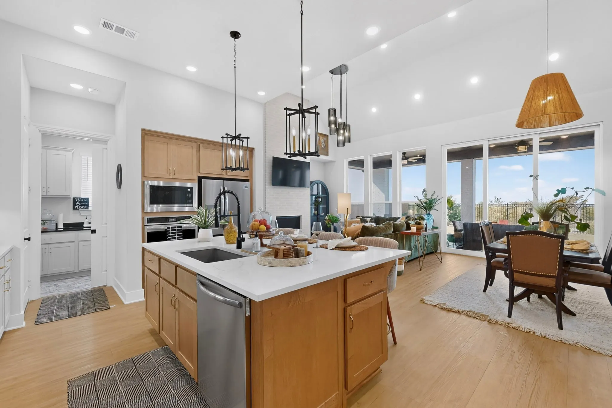 Single Family Residence For Sale in Ellis County , 2329 Slate Drive, Waxahachie, Texas 75167, 4 Bedroom, 5 Bathroom, 3 Garage spaces, 2,899 Sqft, built in 2025, mls#21378631, Real Estate Agent in Waxahachie, Homes For Sale in Ellis county, Homes For Sale in Waxahachie, Realtor in Waxahachie Texas, Real Estate Brokerage Independent Realty Texas, Luminita Cordes Realtor