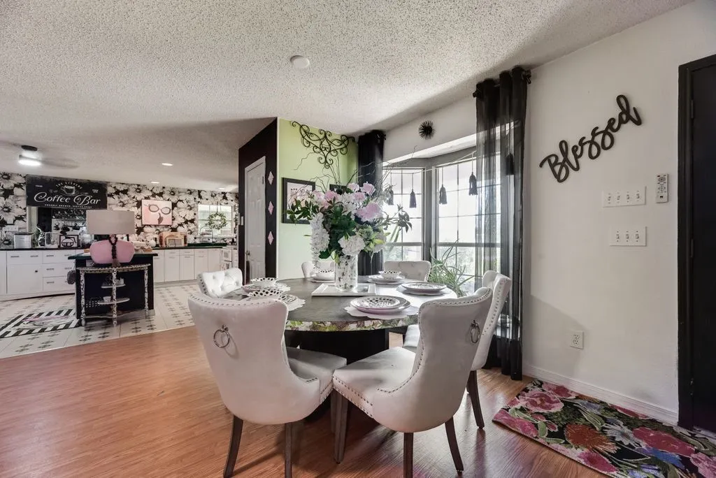 Single Family Residence For Sale in Dallas County , 413 Francis Street, Seagoville, Texas 75159, 2 Bedroom, 2 Bathroom, 2 Garage spaces, 1,994 Sqft, built in 1993, mls#21378219, Real Estate Agent in Seagoville, Homes For Sale in Dallas county, Homes For Sale in Seagoville, Realtor in Seagoville Texas, Real Estate Brokerage Independent Realty Texas, Luminita Cordes Realtor