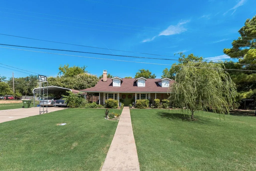 Single Family Residence For Sale in Dallas County , 413 Francis Street, Seagoville, Texas 75159, 2 Bedroom, 2 Bathroom, 2 Garage spaces, 1,994 Sqft, built in 1993, mls#21378219, Real Estate Agent in Seagoville, Homes For Sale in Dallas county, Homes For Sale in Seagoville, Realtor in Seagoville Texas, Real Estate Brokerage Independent Realty Texas, Luminita Cordes Realtor