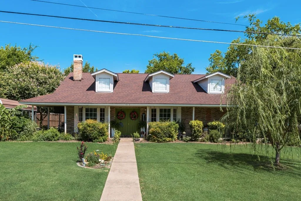 Single Family Residence For Sale in Dallas County , 413 Francis Street, Seagoville, Texas 75159, 2 Bedroom, 2 Bathroom, 2 Garage spaces, 1,994 Sqft, built in 1993, mls#21378219, Real Estate Agent in Seagoville, Homes For Sale in Dallas county, Homes For Sale in Seagoville, Realtor in Seagoville Texas, Real Estate Brokerage Independent Realty Texas, Luminita Cordes Realtor